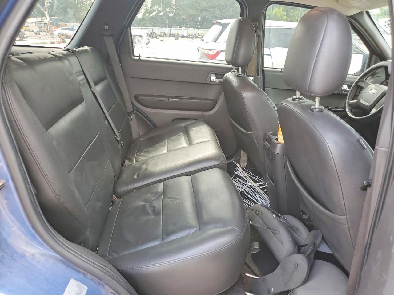 2010 Ford Escape Xls Blue vin: 1FMCU0C74AKC77018