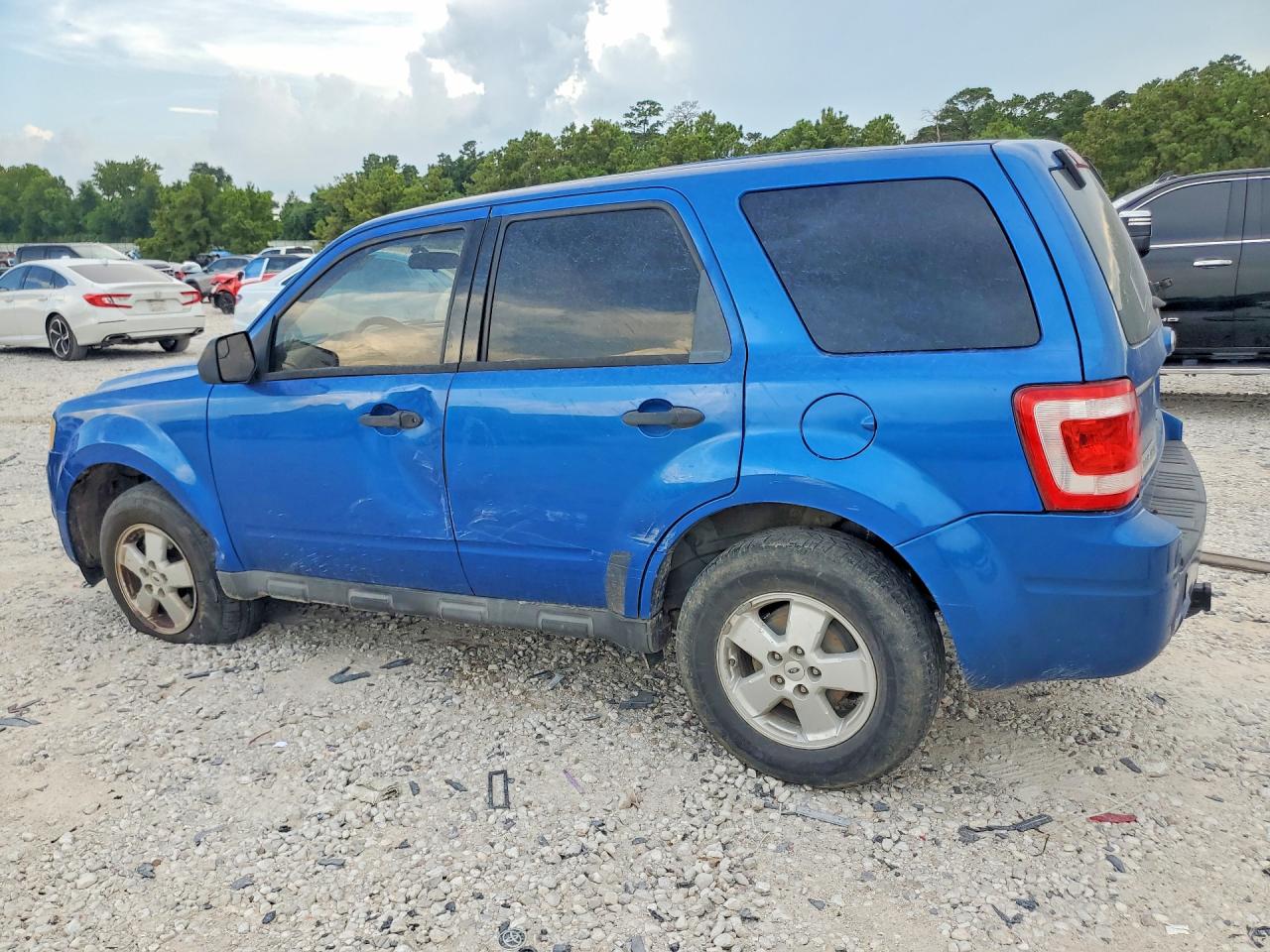 2011 Ford Escape Xls Blue vin: 1FMCU0C74BKB54773