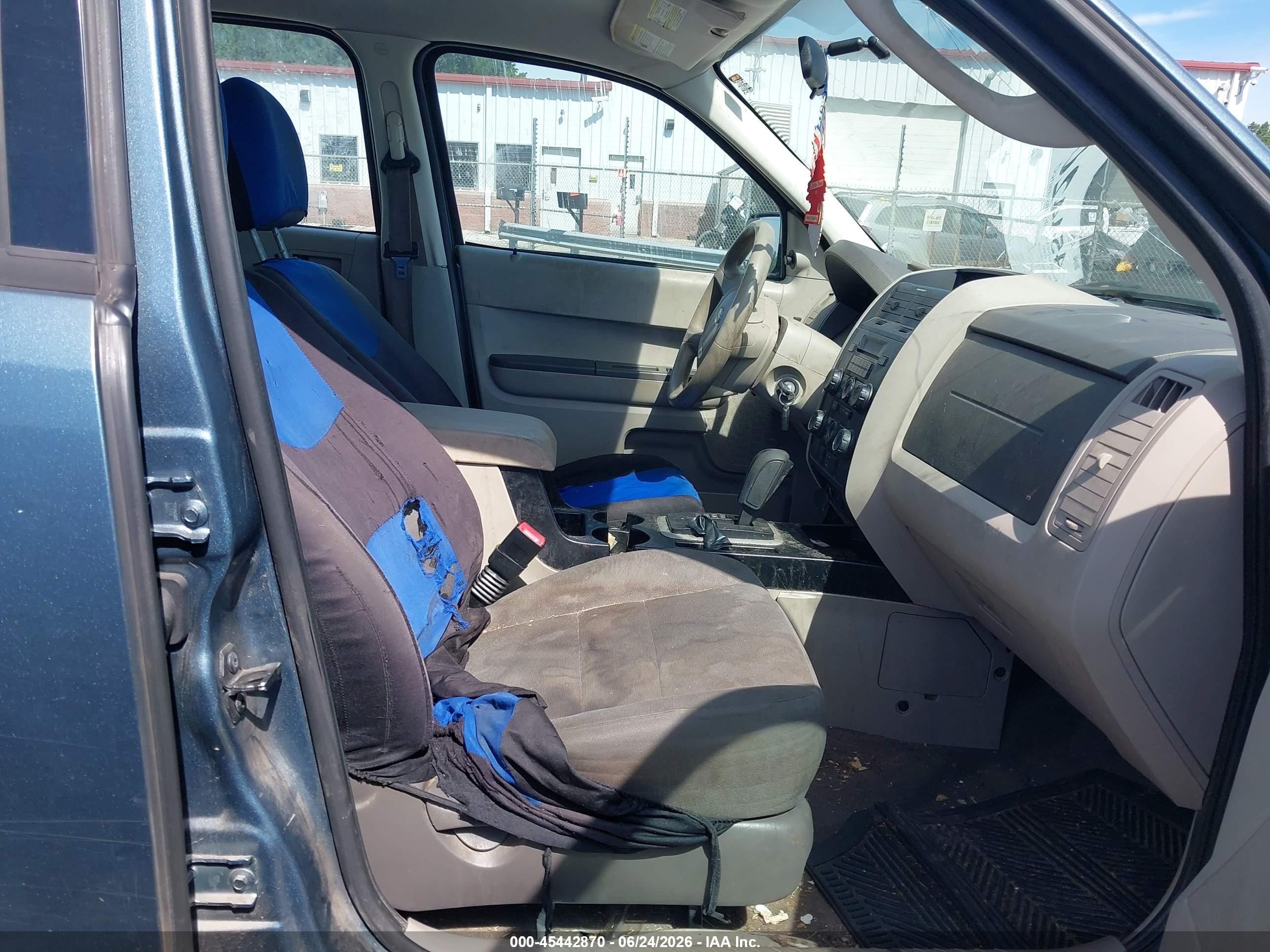2011 Ford Escape Xls Pewter vin: 1FMCU0C74BKC16186