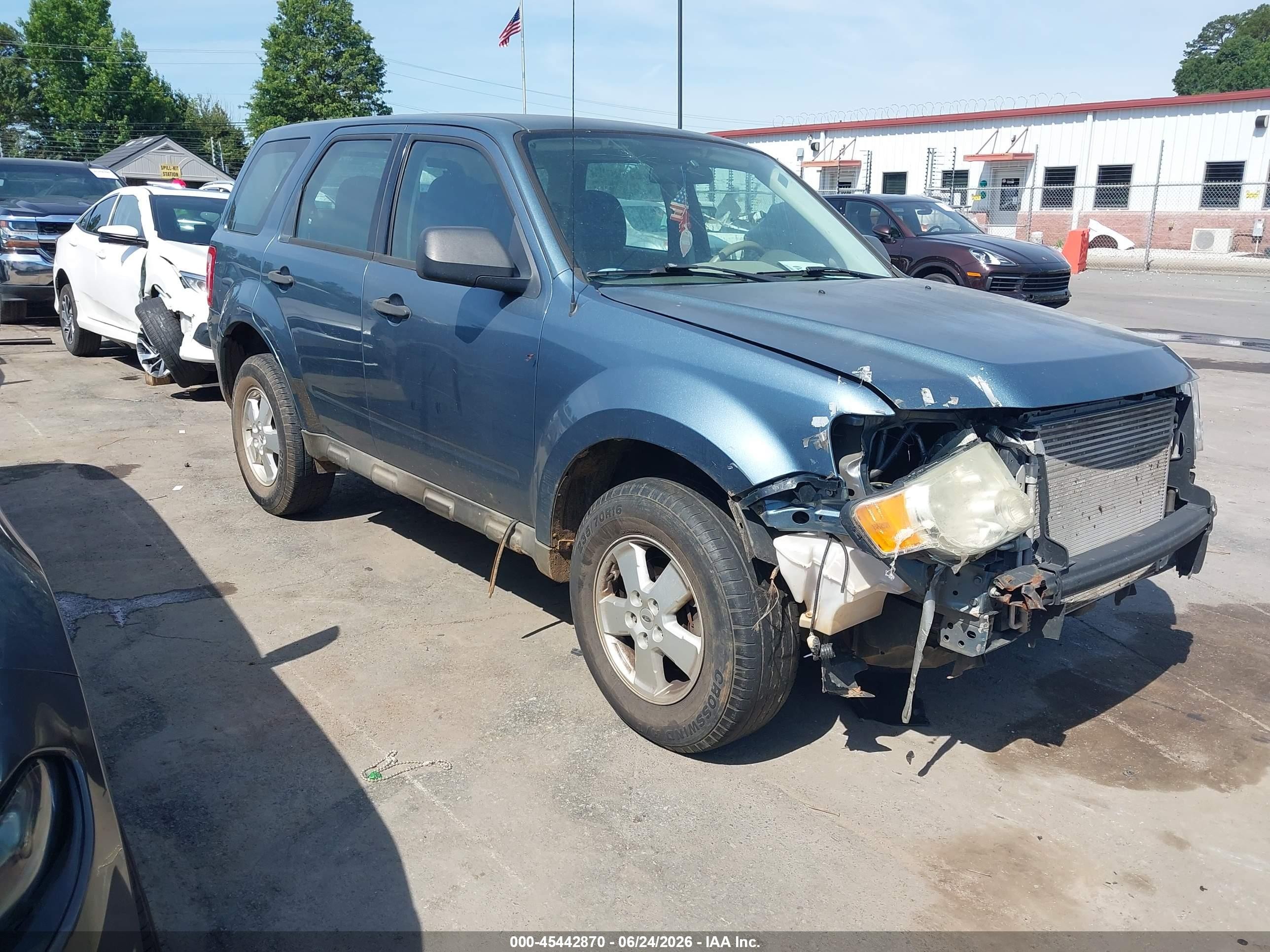 2011 Ford Escape Xls Pewter vin: 1FMCU0C74BKC16186