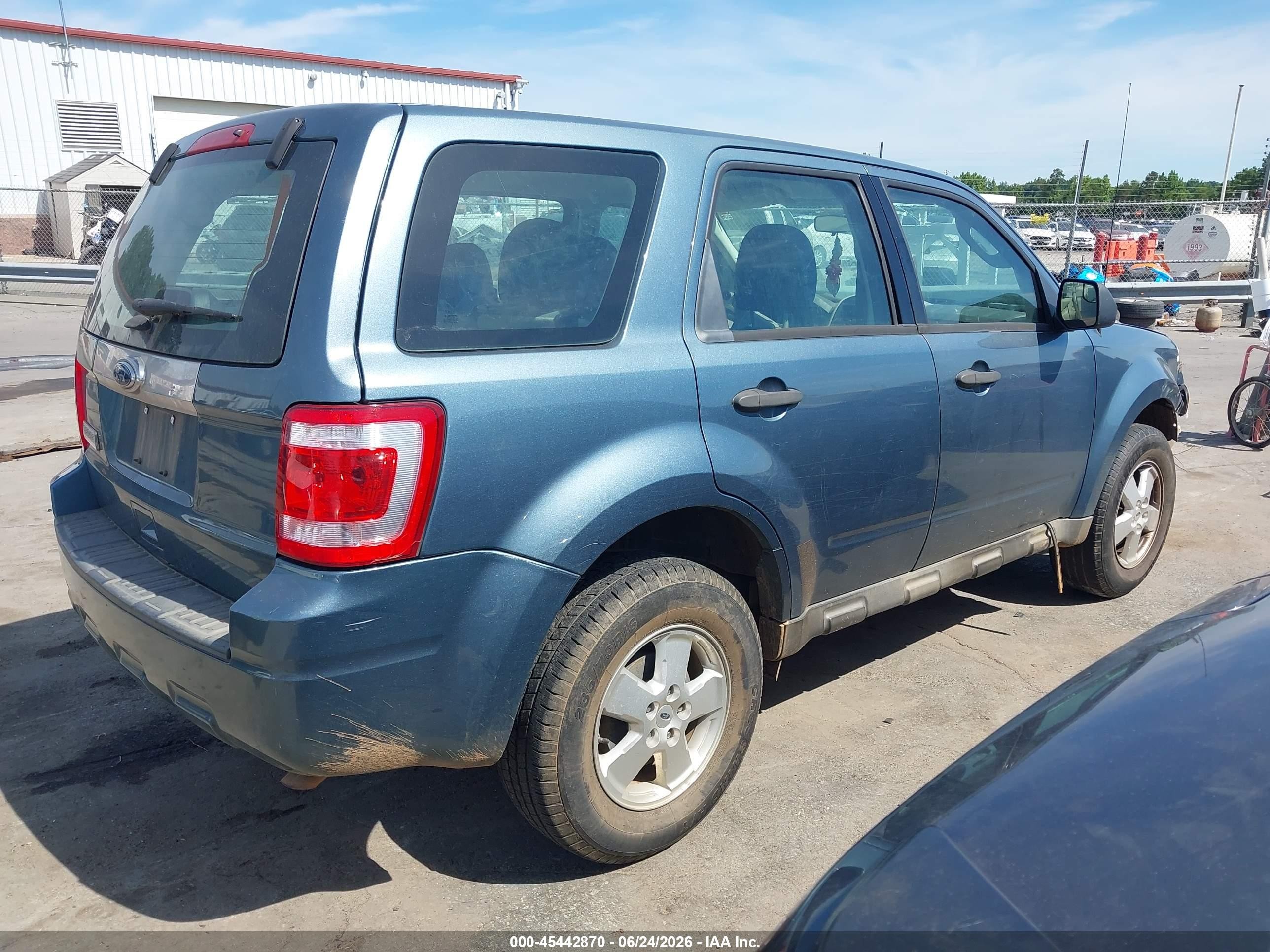 2011 Ford Escape Xls Pewter vin: 1FMCU0C74BKC16186