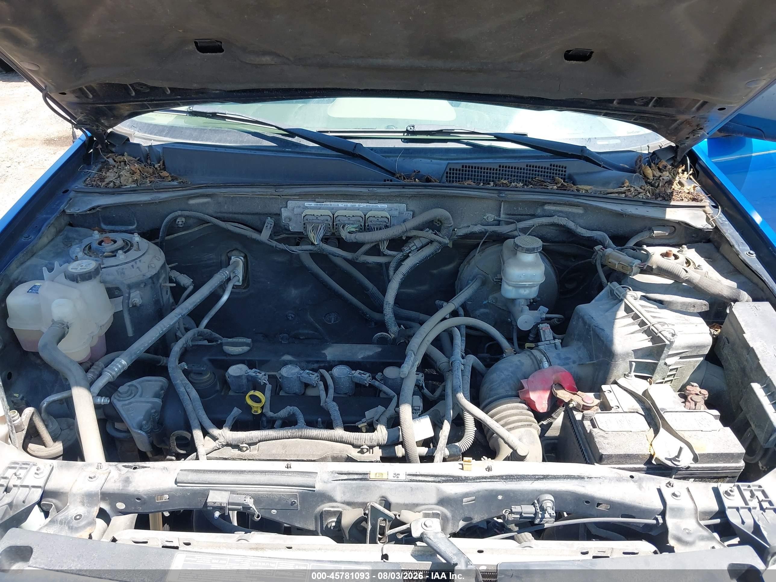 2012 Ford Escape Xls Blue vin: 1FMCU0C74CKA57879