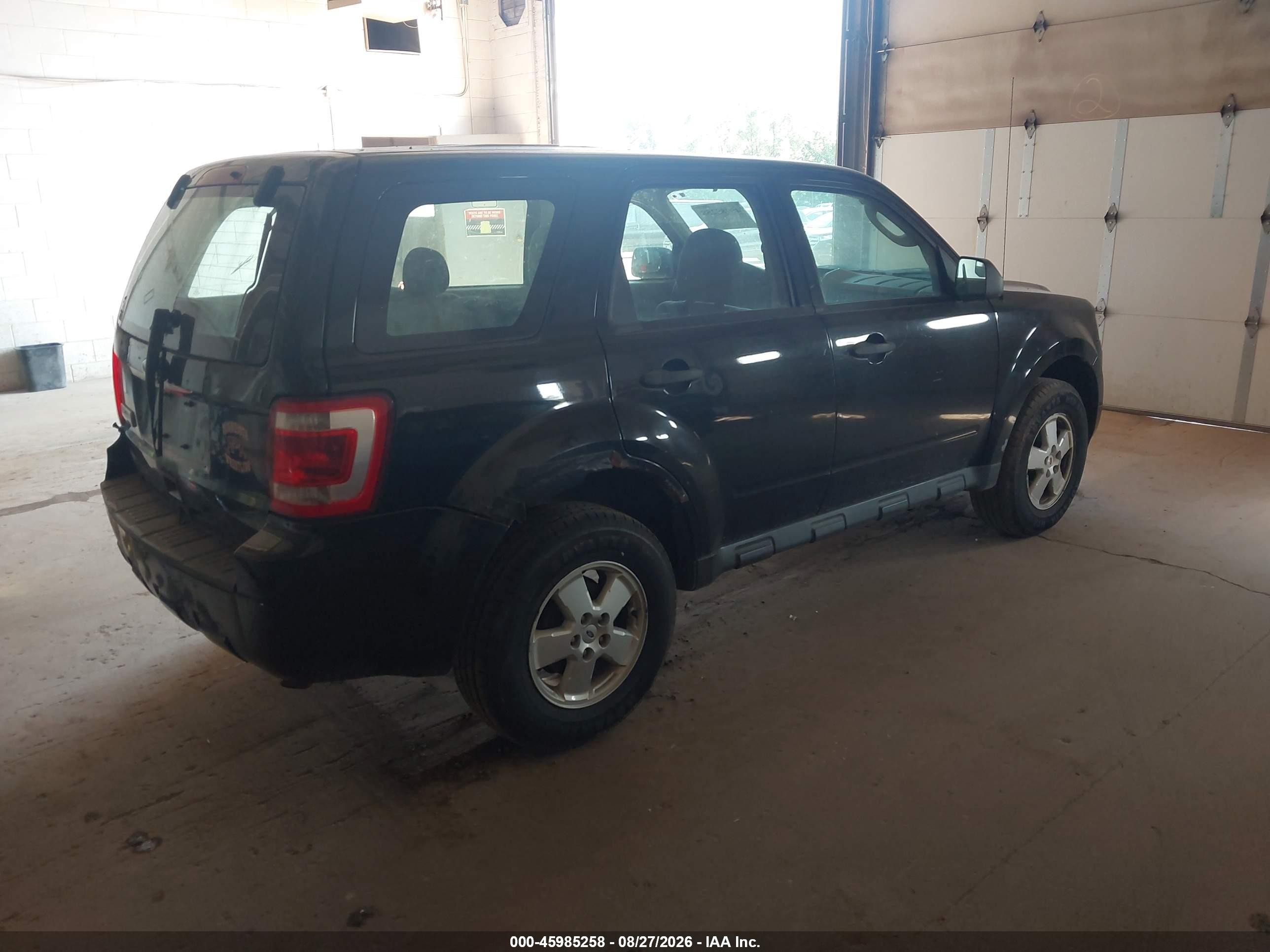 2012 Ford Escape Xls Black vin: 1FMCU0C74CKB04280