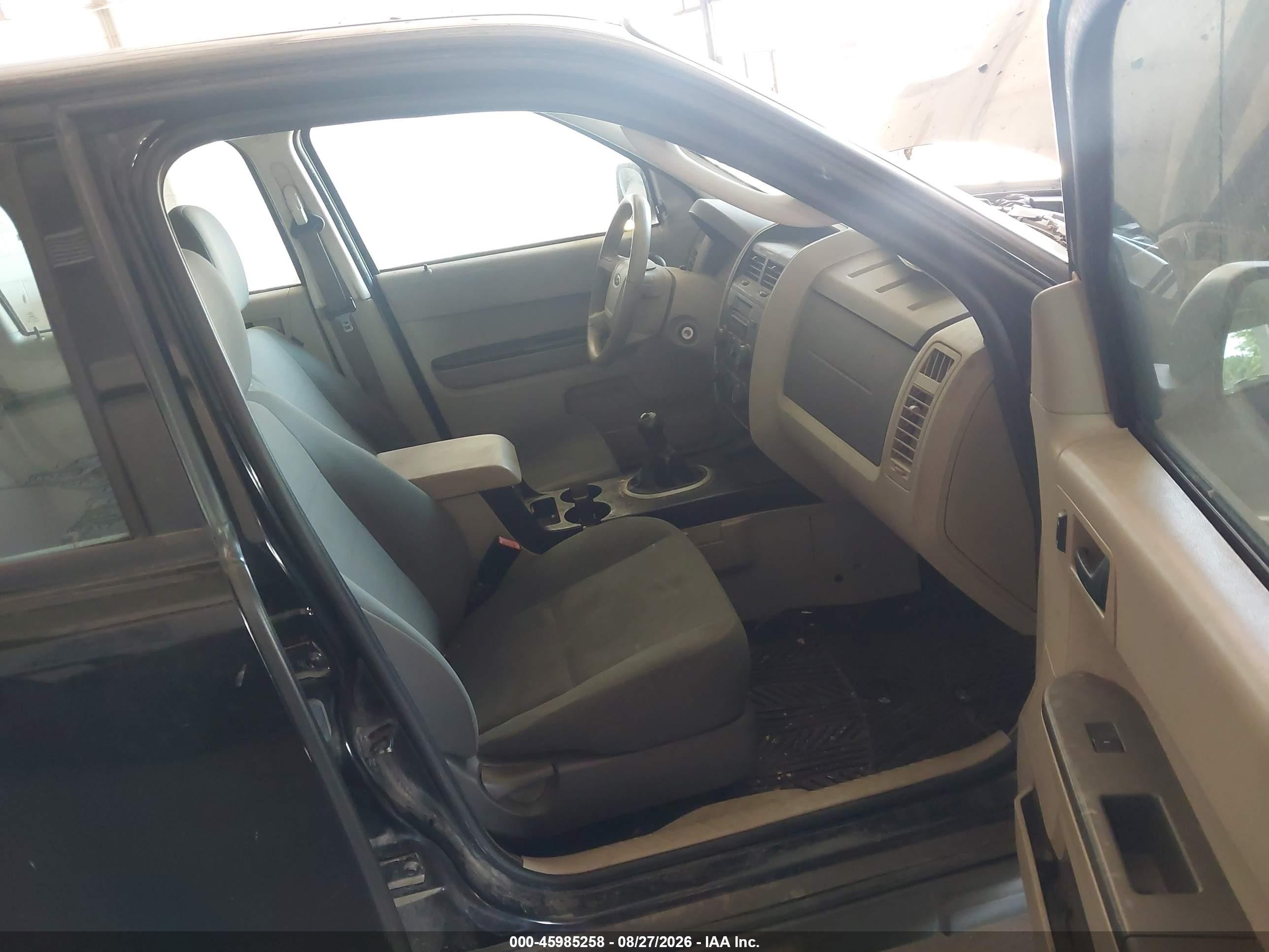 2012 Ford Escape Xls Black vin: 1FMCU0C74CKB04280