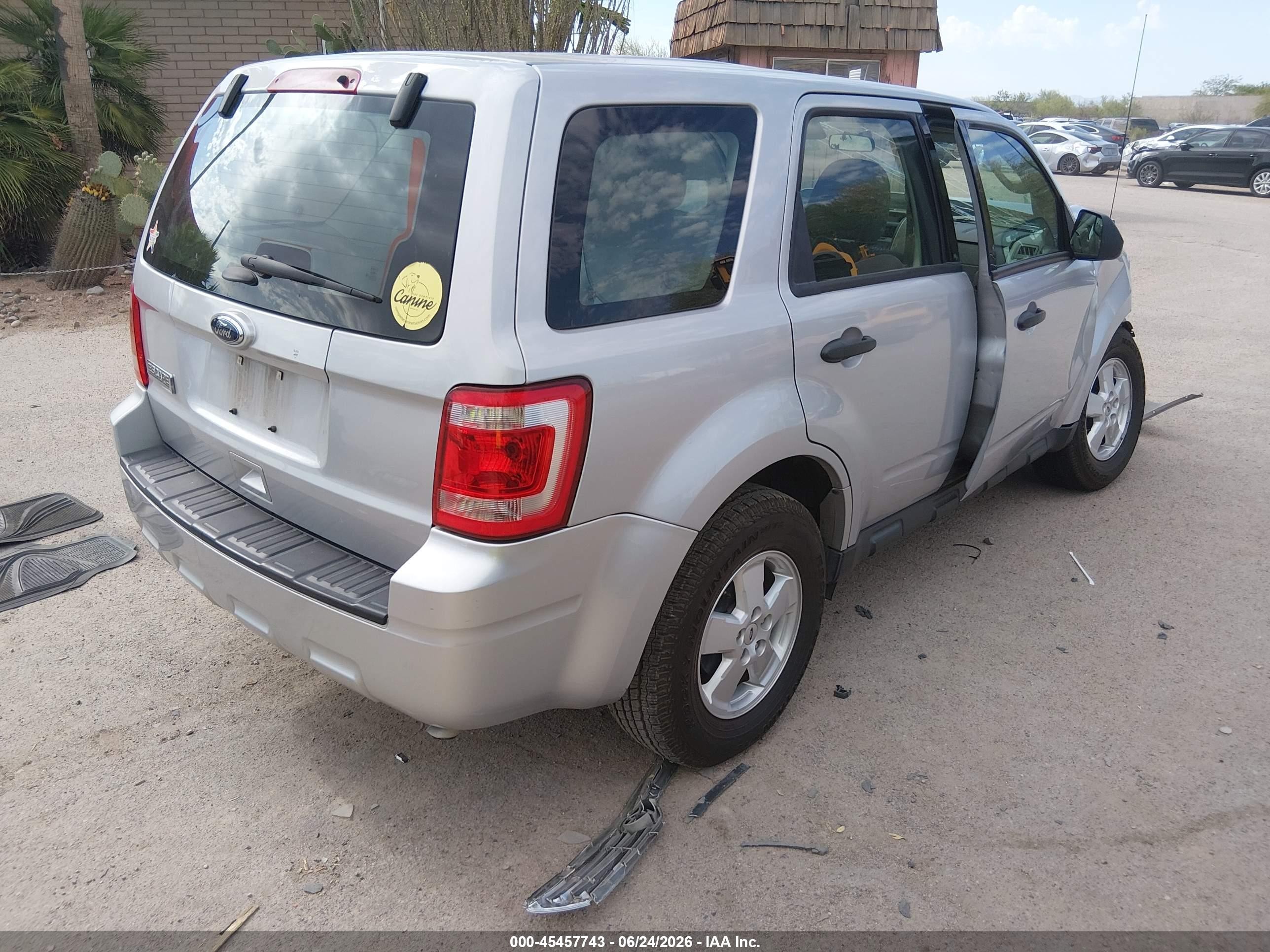 2012 Ford Escape Xls Silver vin: 1FMCU0C74CKB32368