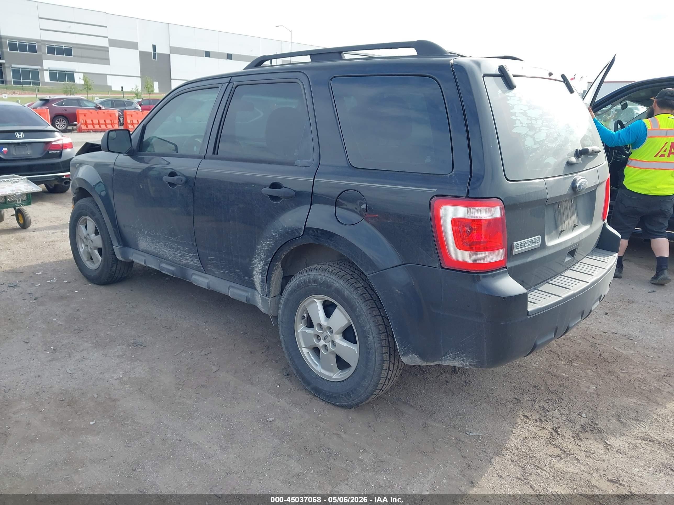 2012 Ford Escape Xls Черный vin: 1FMCU0C74CKC06307
