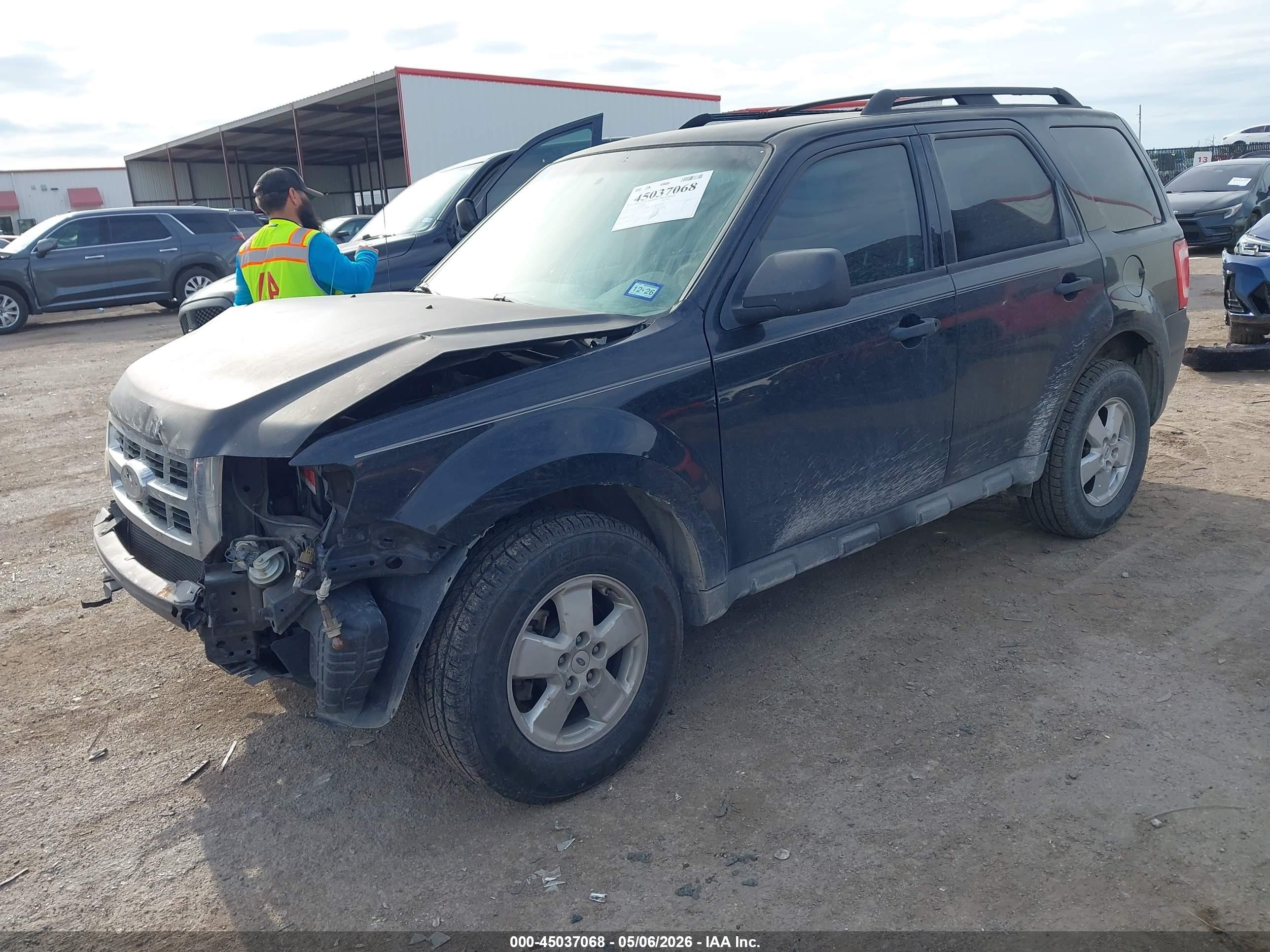 2012 Ford Escape Xls Черный vin: 1FMCU0C74CKC06307