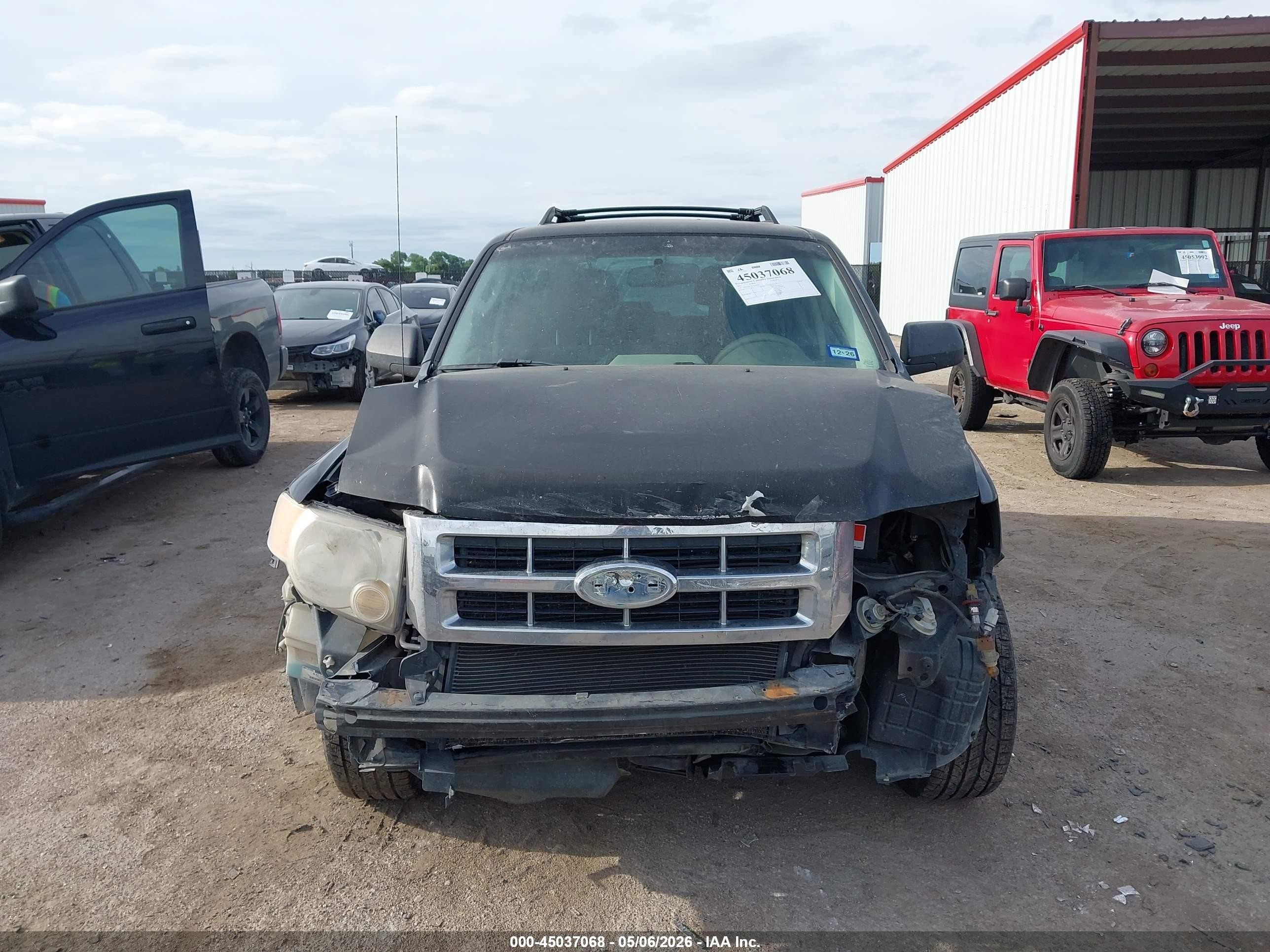 2012 Ford Escape Xls Черный vin: 1FMCU0C74CKC06307