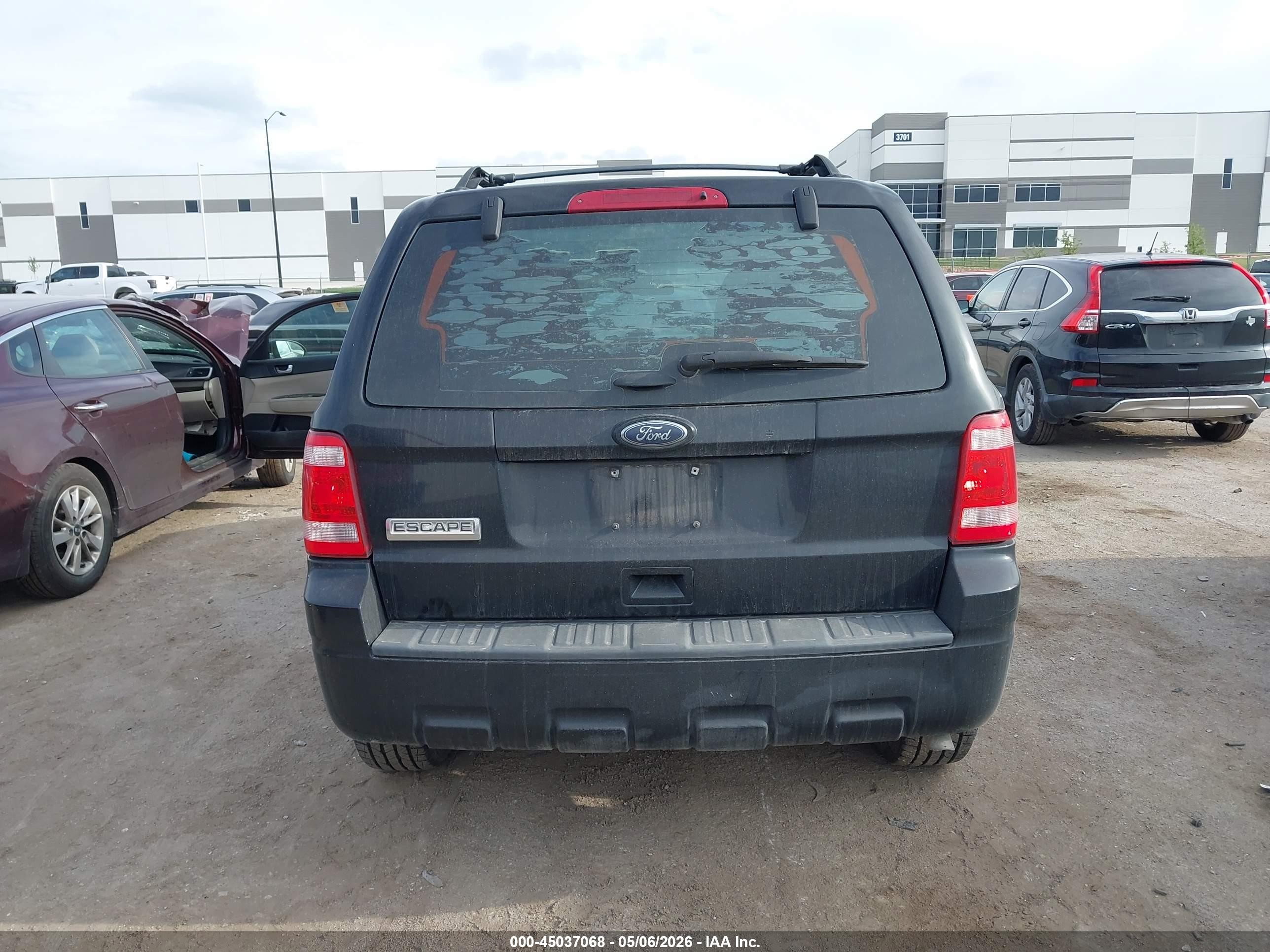 2012 Ford Escape Xls Черный vin: 1FMCU0C74CKC06307