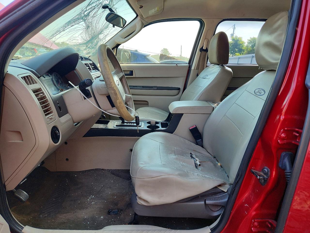 2010 Ford Escape Xls Red vin: 1FMCU0C75AKA45950
