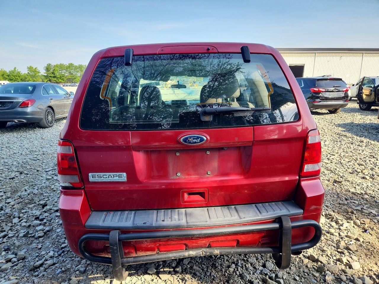 2010 Ford Escape Xls Red vin: 1FMCU0C75AKA45950