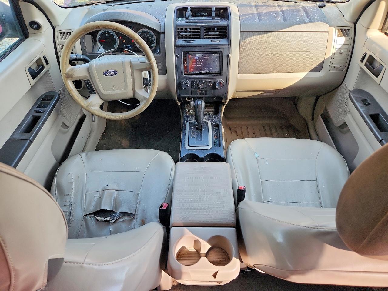 2010 Ford Escape Xls Red vin: 1FMCU0C75AKA45950