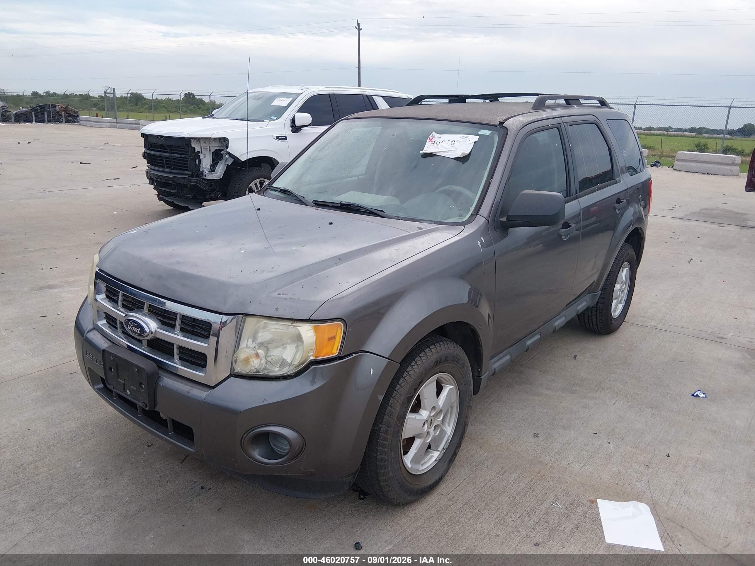 2010 Ford Escape Xls Gray vin: 1FMCU0C75AKC44996