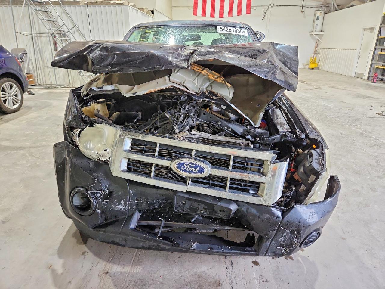 2010 Ford Escape Xls Черный vin: 1FMCU0C75AKD23505