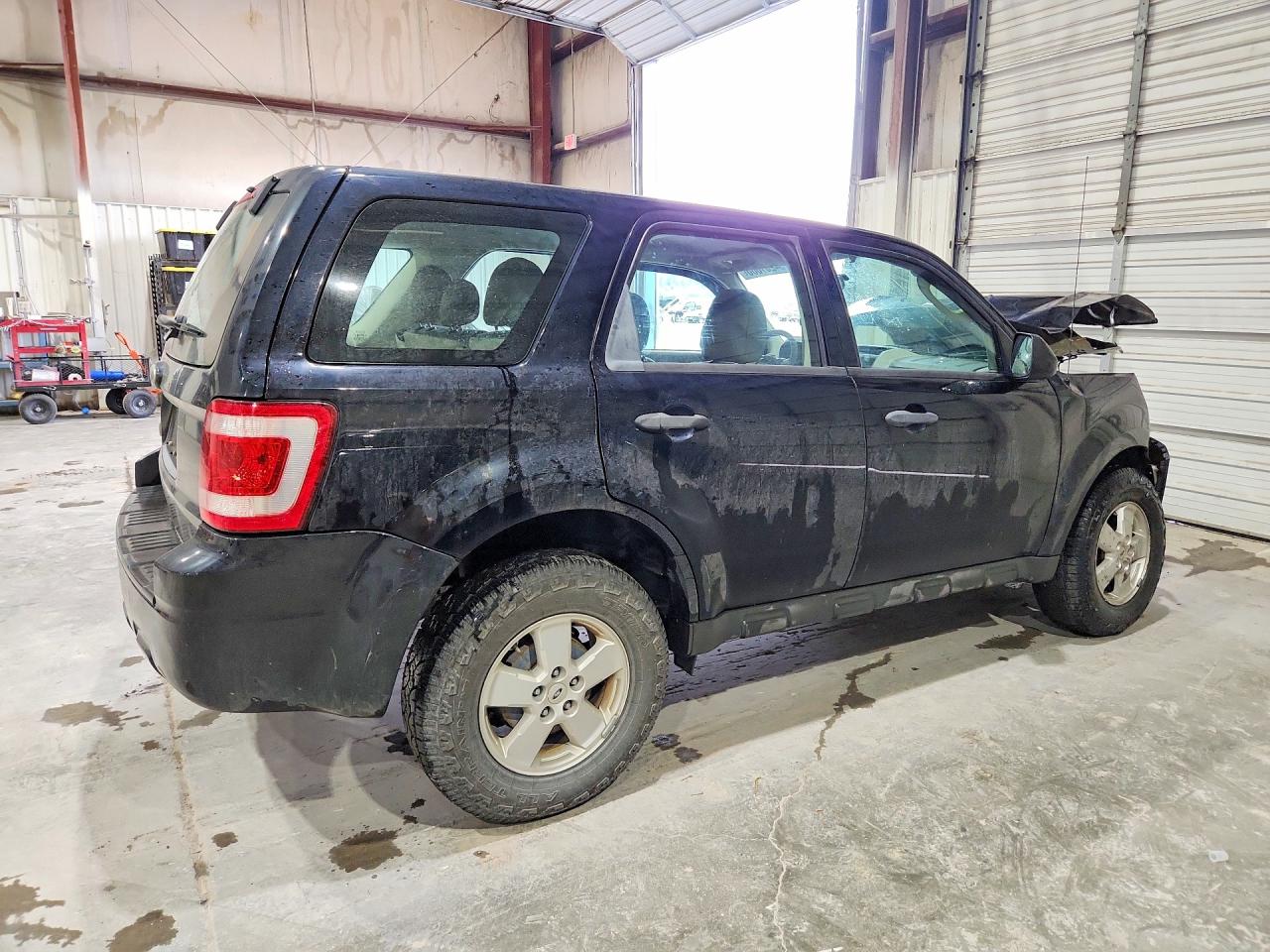 2010 Ford Escape Xls Черный vin: 1FMCU0C75AKD23505