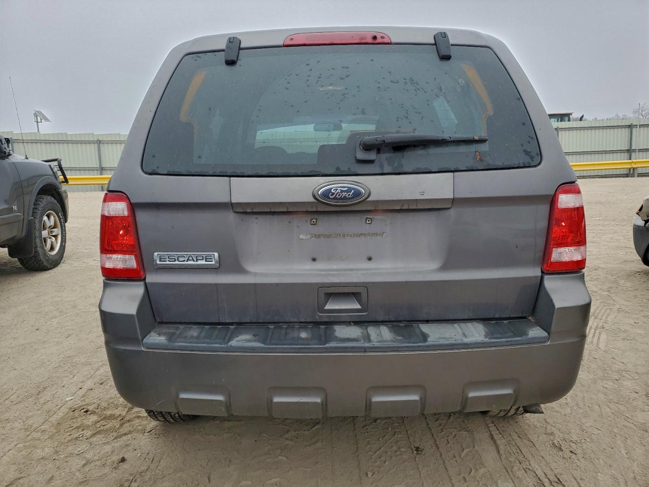 2011 Ford Escape Charcoal vin: 1FMCU0C75BKA57209