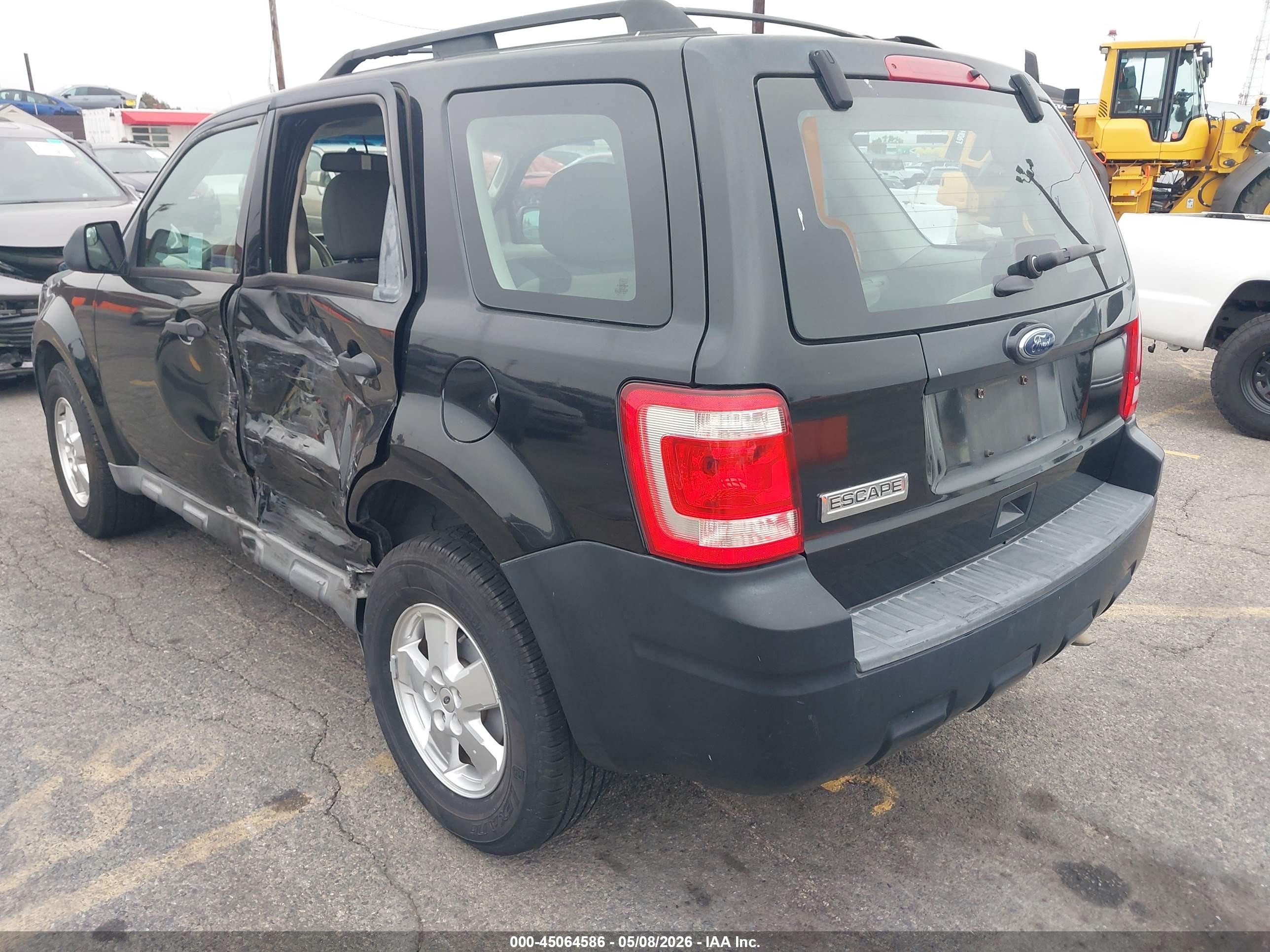 2011 Ford Escape Xls Black vin: 1FMCU0C75BKB33947
