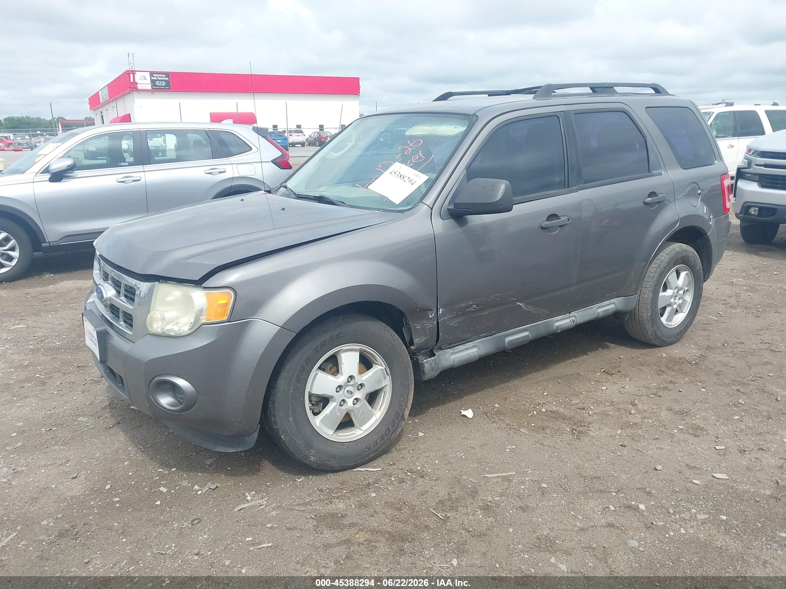 2011 Ford Escape Xls Gray vin: 1FMCU0C75BKC22952