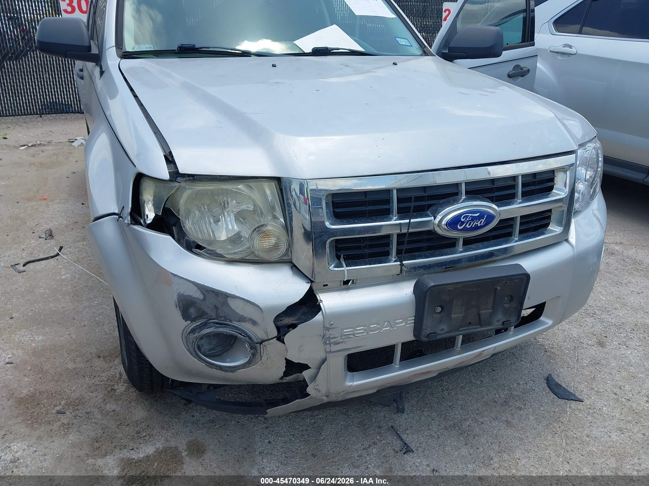 2012 Ford Escape Xls Silver vin: 1FMCU0C75CKB66092