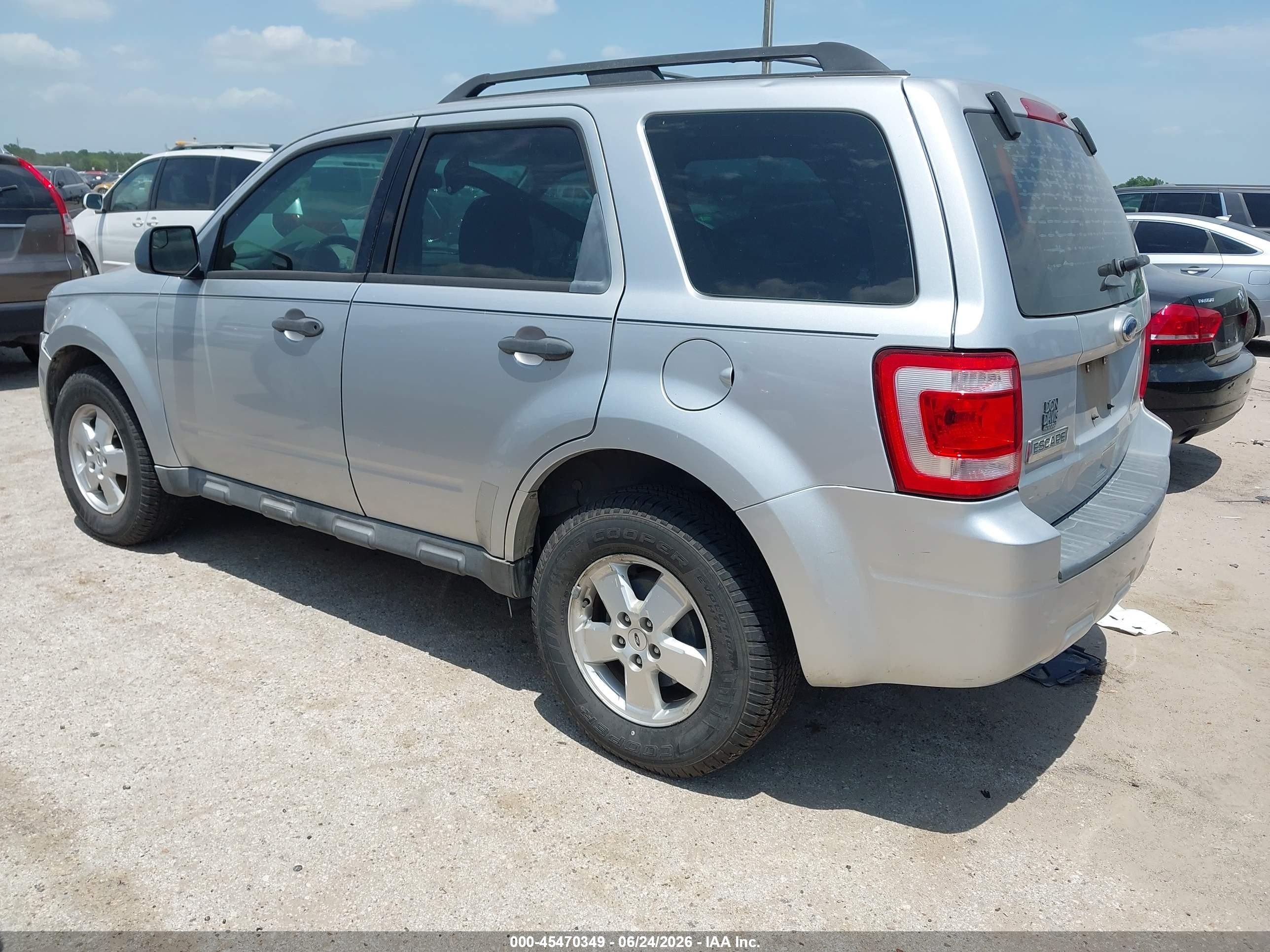 2012 Ford Escape Xls Silver vin: 1FMCU0C75CKB66092