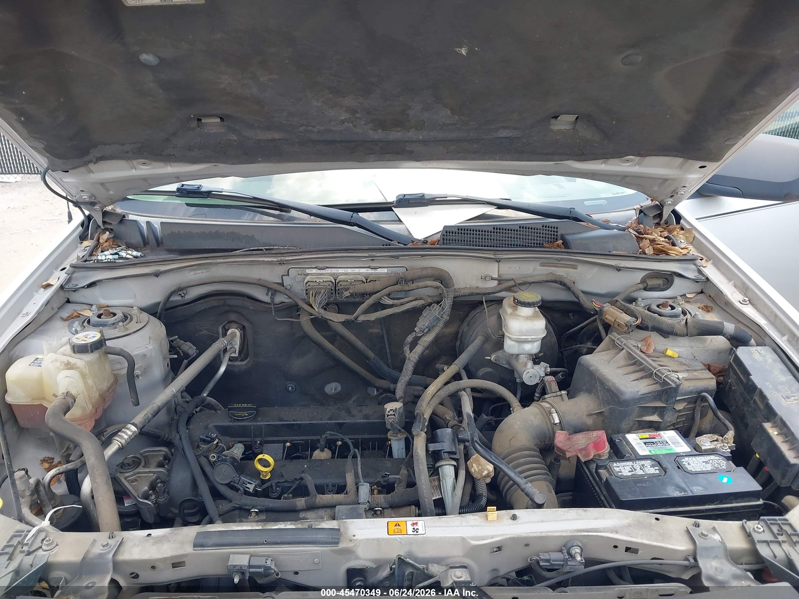2012 Ford Escape Xls Silver vin: 1FMCU0C75CKB66092