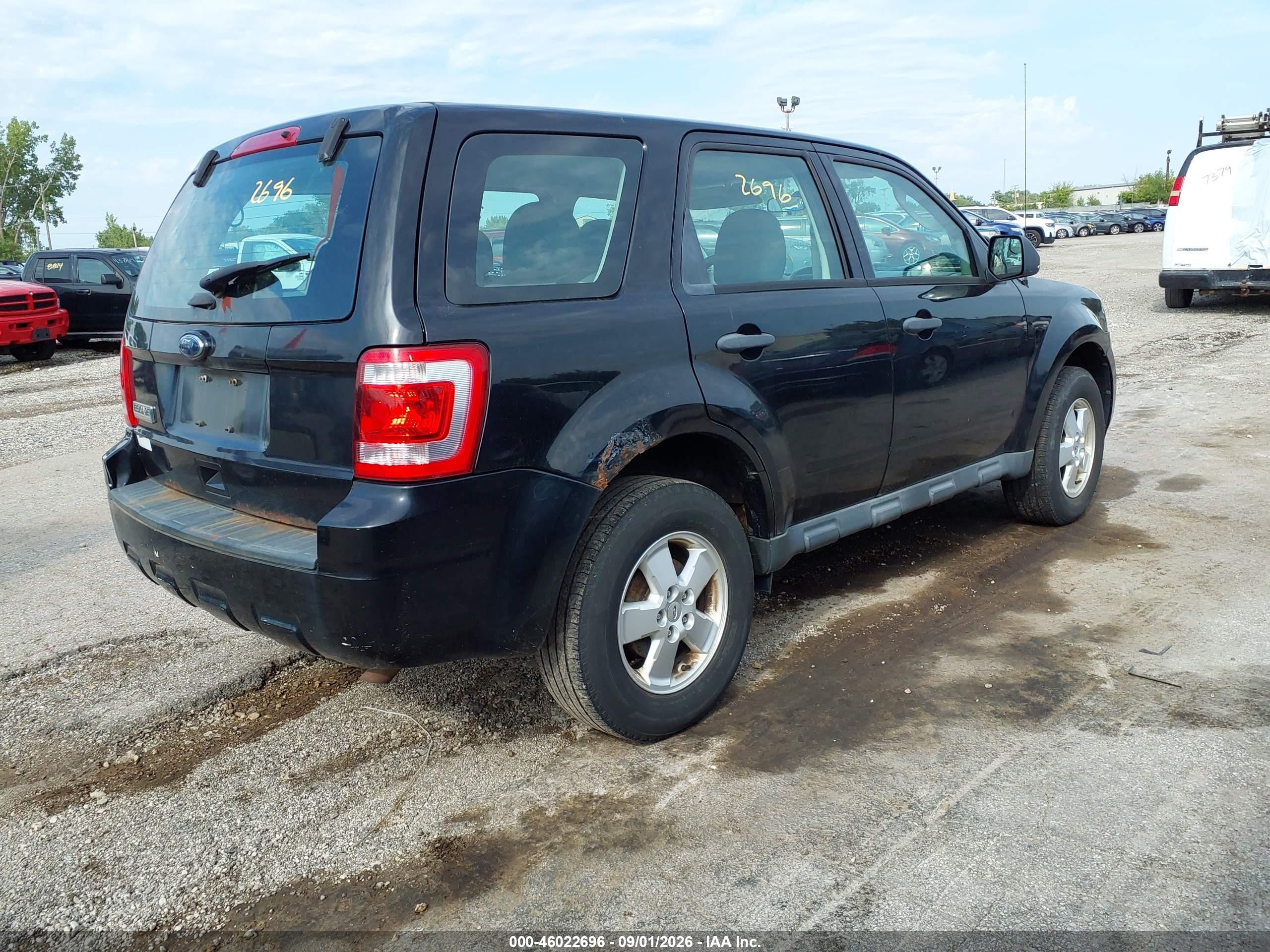 2012 Ford Escape Xls Black vin: 1FMCU0C75CKC15419