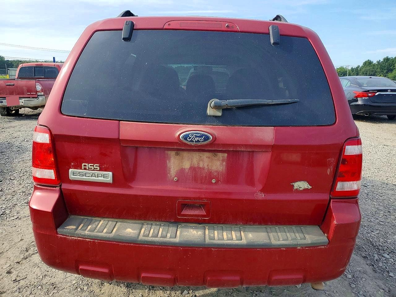 2010 Ford Escape Xls Burgundy vin: 1FMCU0C76AKC63783
