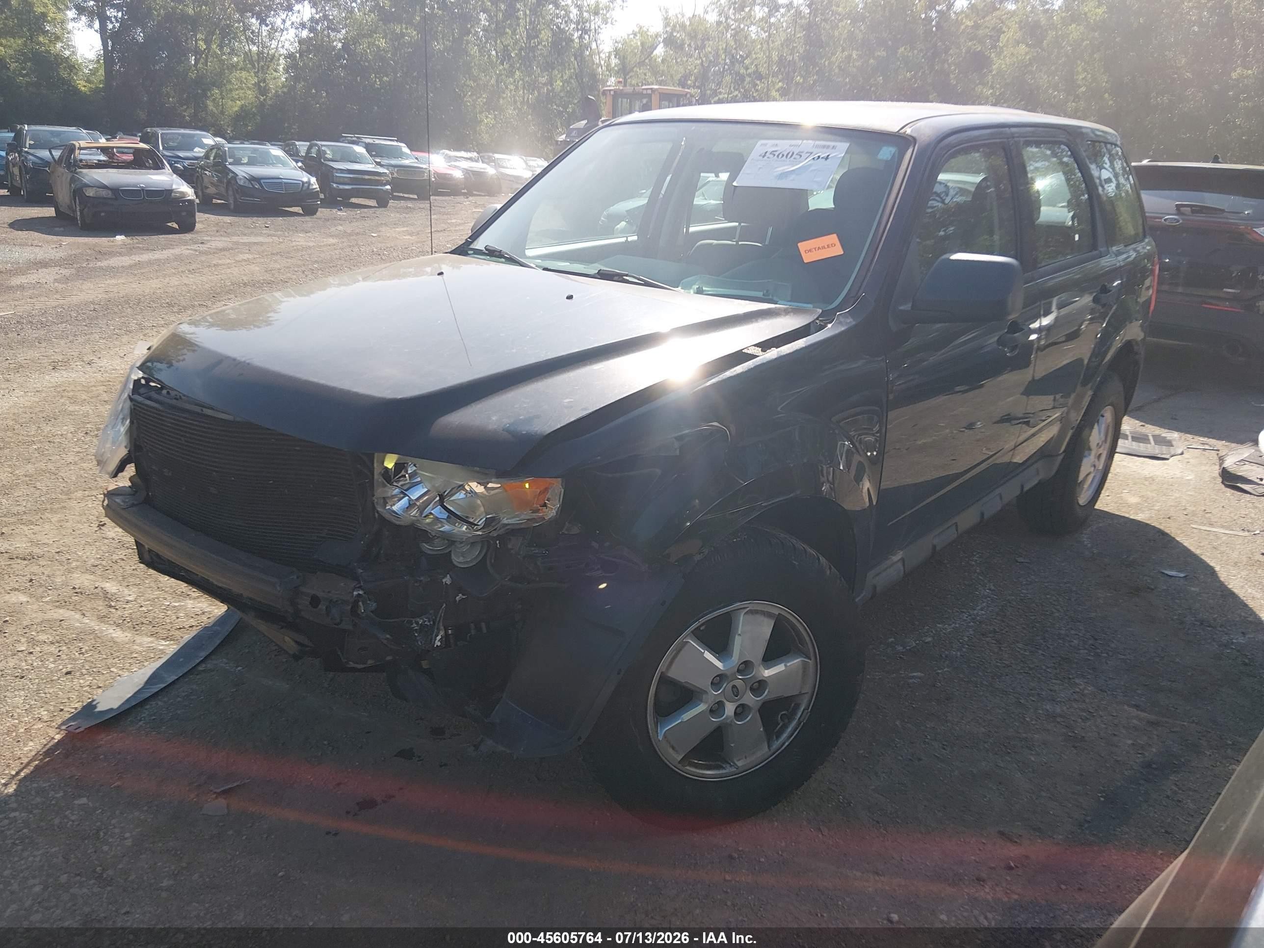 2010 Ford Escape Xls Black vin: 1FMCU0C76AKD16367
