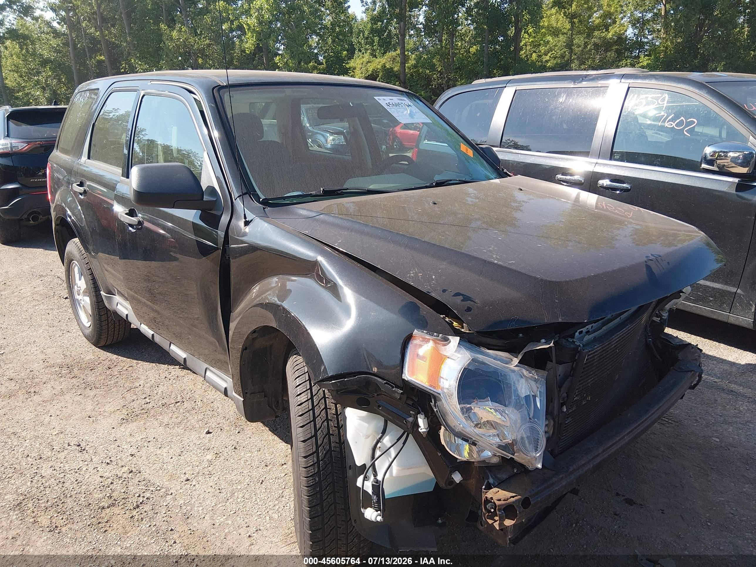 2010 Ford Escape Xls Black vin: 1FMCU0C76AKD16367