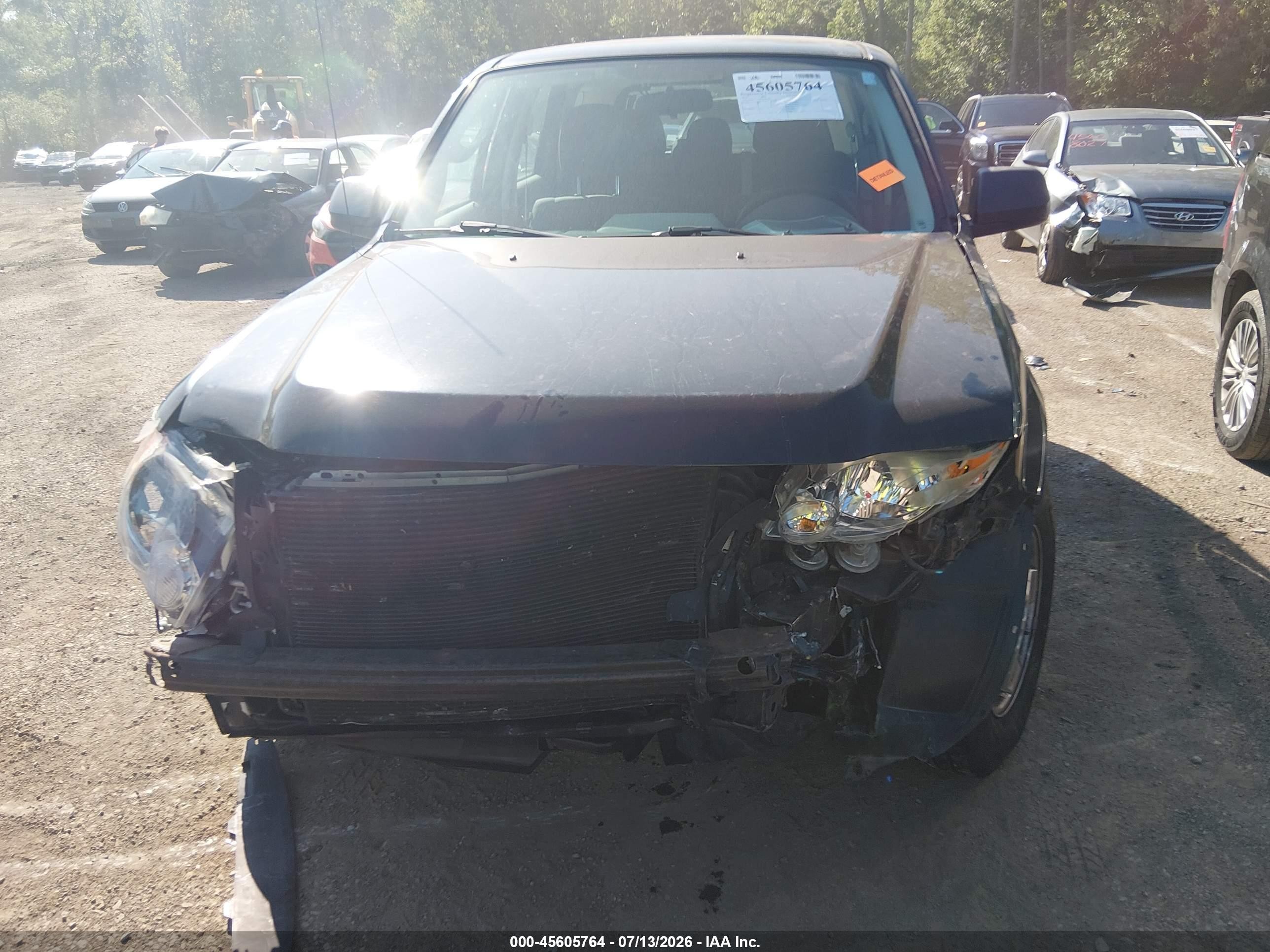 2010 Ford Escape Xls Black vin: 1FMCU0C76AKD16367