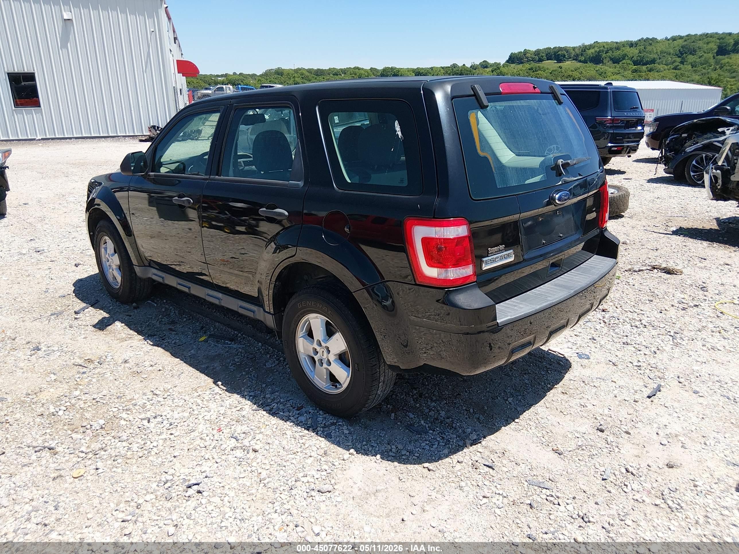 2010 Ford Escape Xls Black vin: 1FMCU0C76AKD42578
