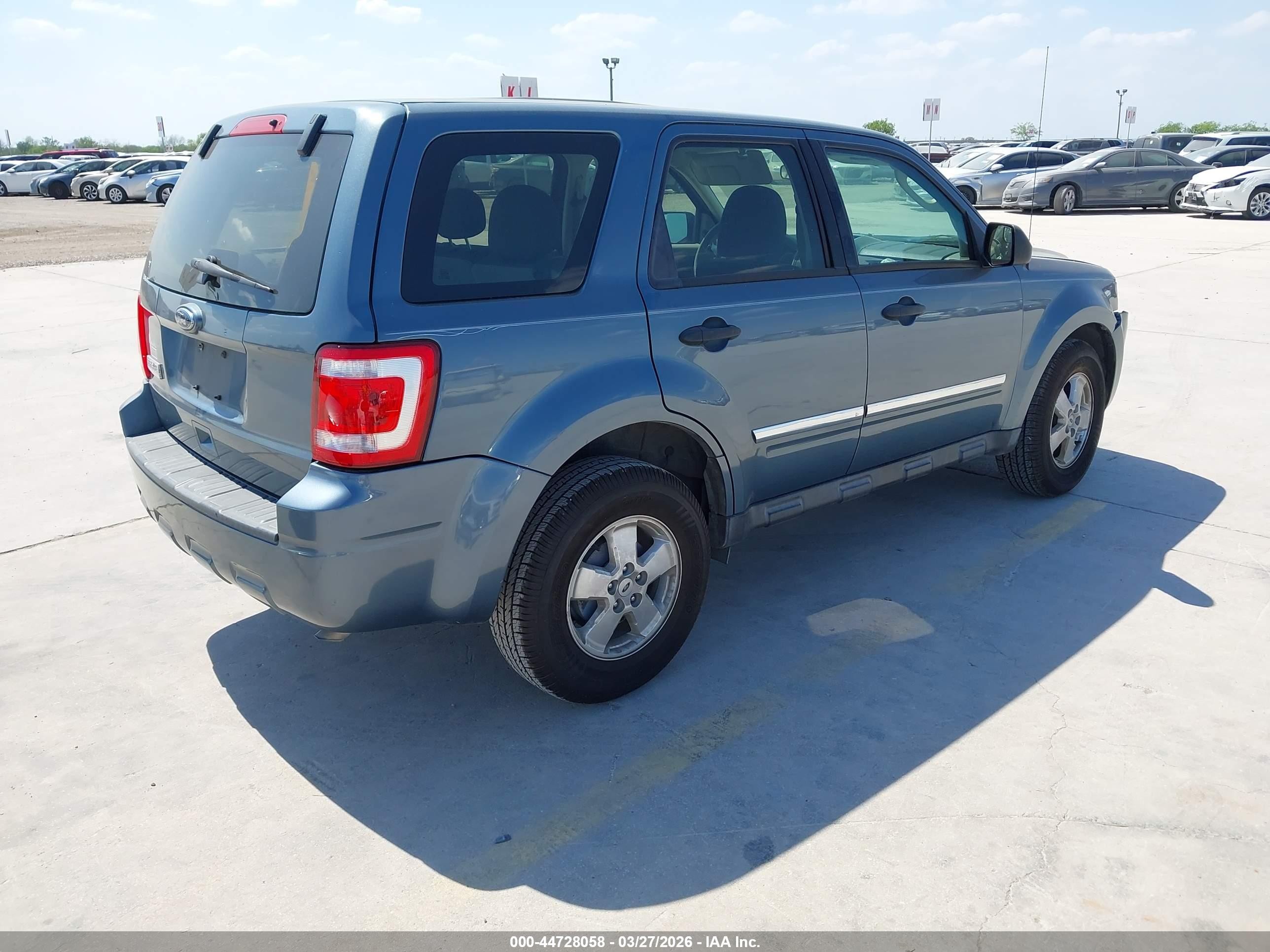 2011 Ford Escape Xls Blue vin: 1FMCU0C76BKA21559