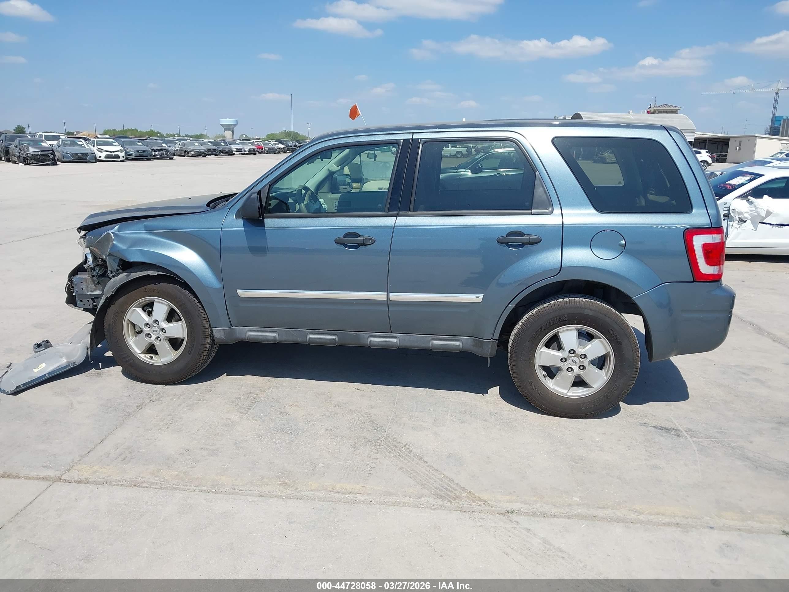 2011 Ford Escape Xls Blue vin: 1FMCU0C76BKA21559