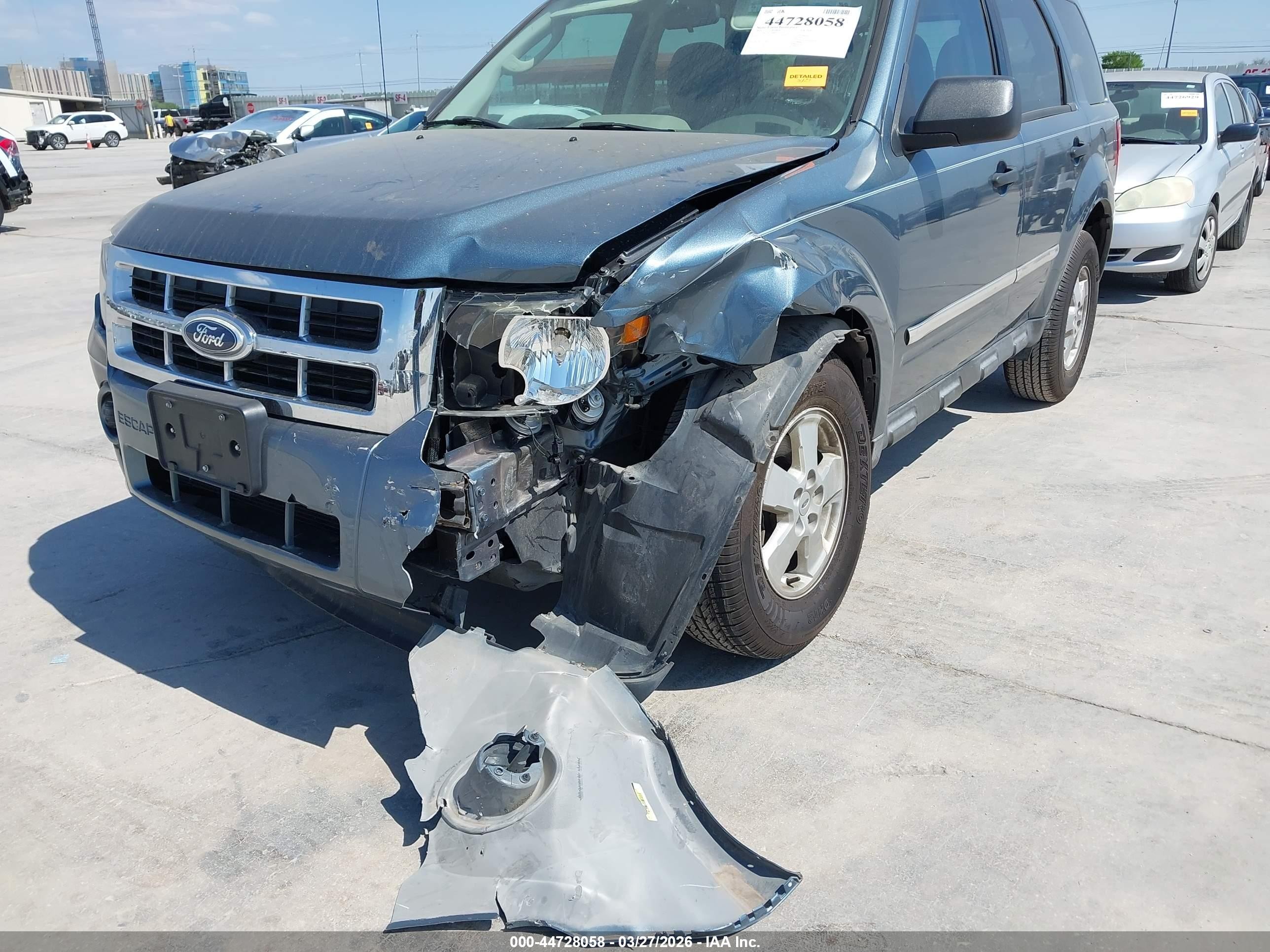 2011 Ford Escape Xls Blue vin: 1FMCU0C76BKA21559