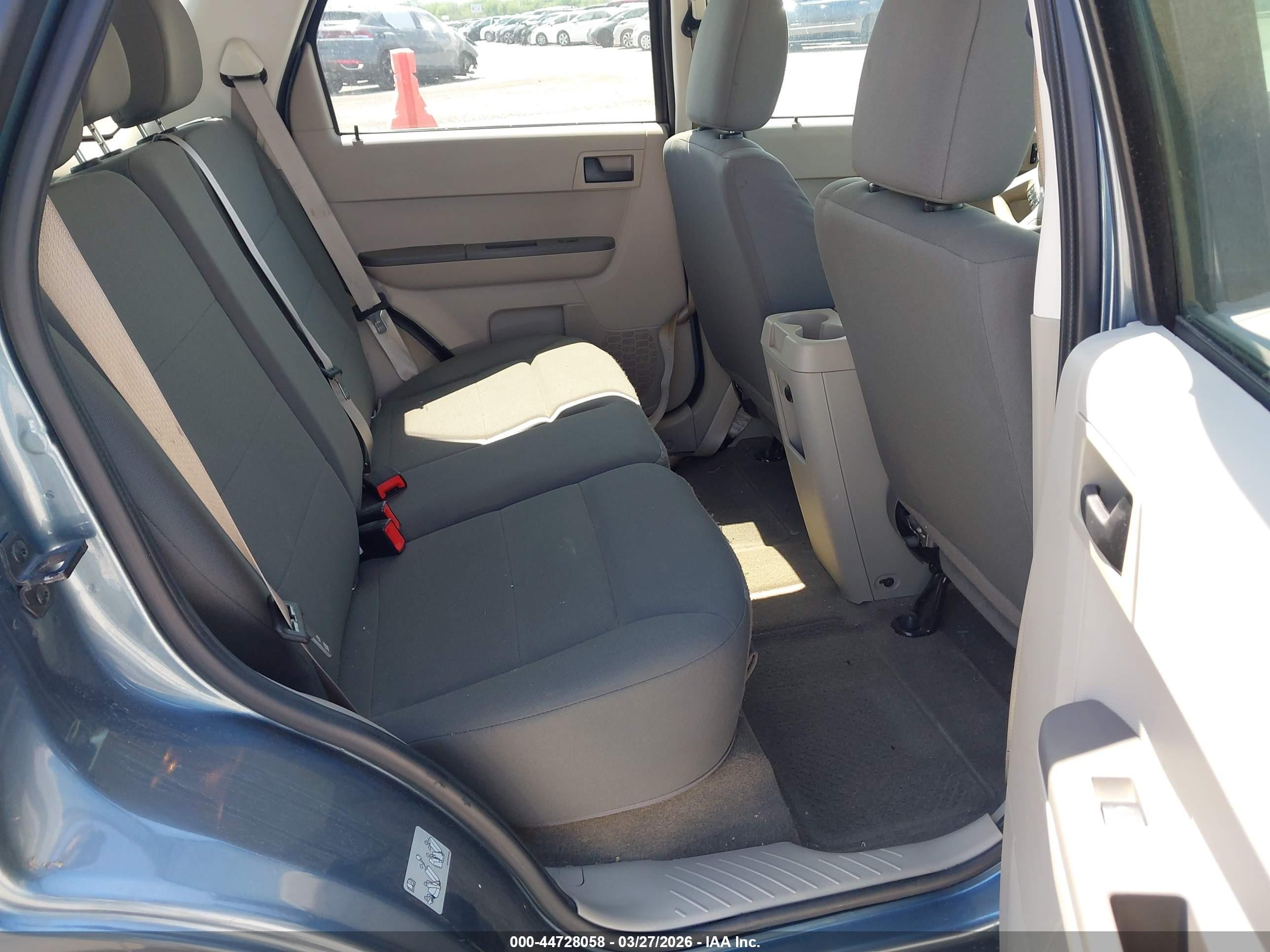 2011 Ford Escape Xls Blue vin: 1FMCU0C76BKA21559