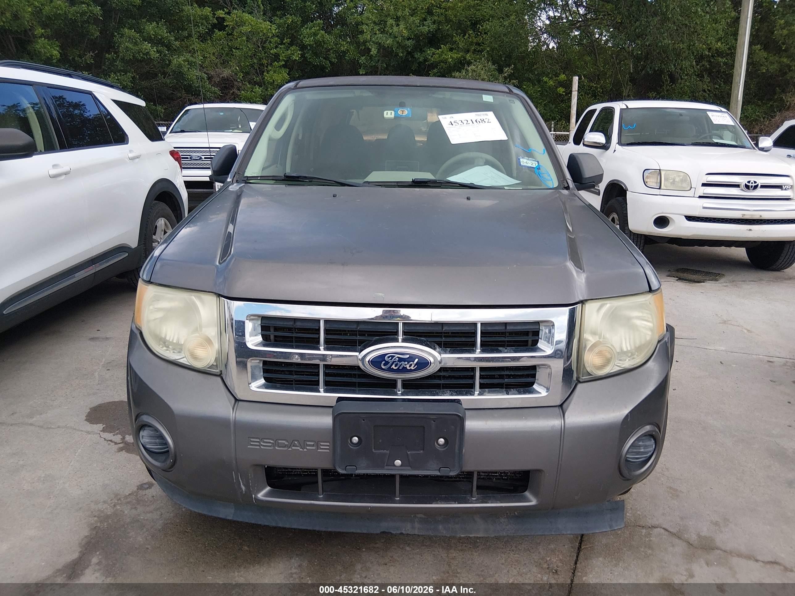 2011 Ford Escape Xls Gray vin: 1FMCU0C76BKA32920