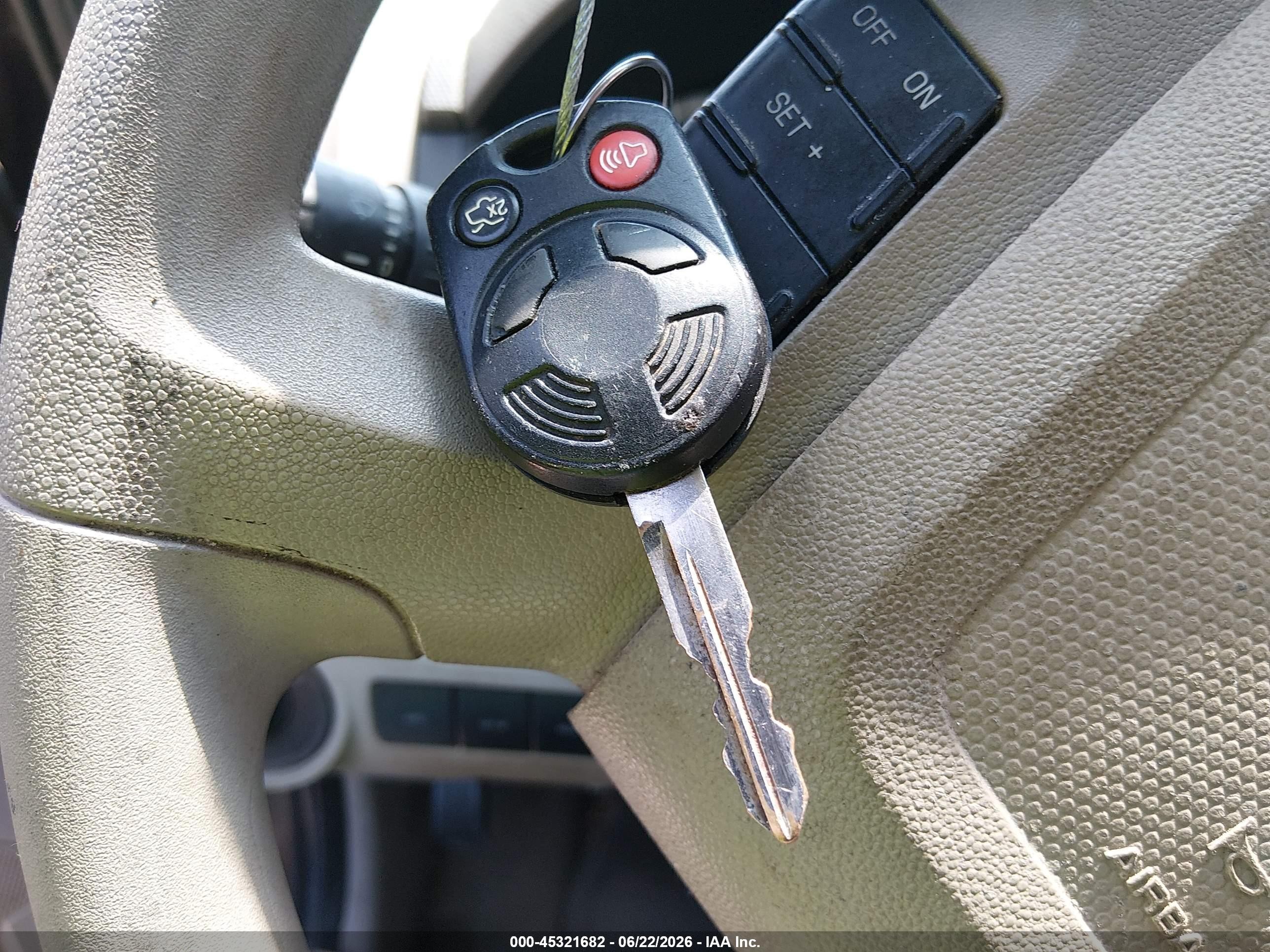 2011 Ford Escape Xls Gray vin: 1FMCU0C76BKA32920