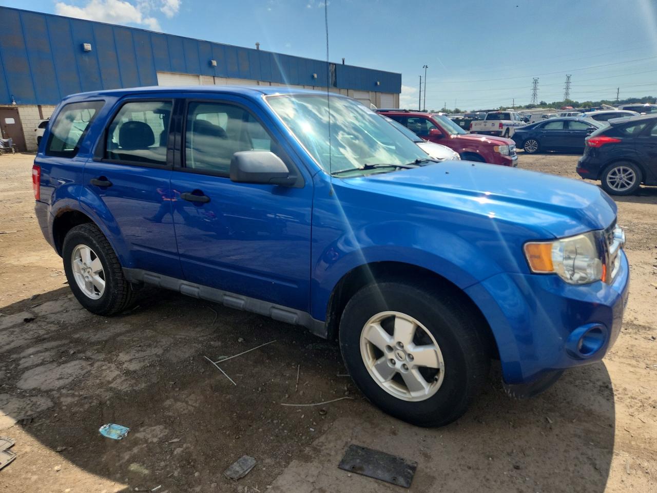 2012 Ford Escape Xls Blue vin: 1FMCU0C76CKA05895
