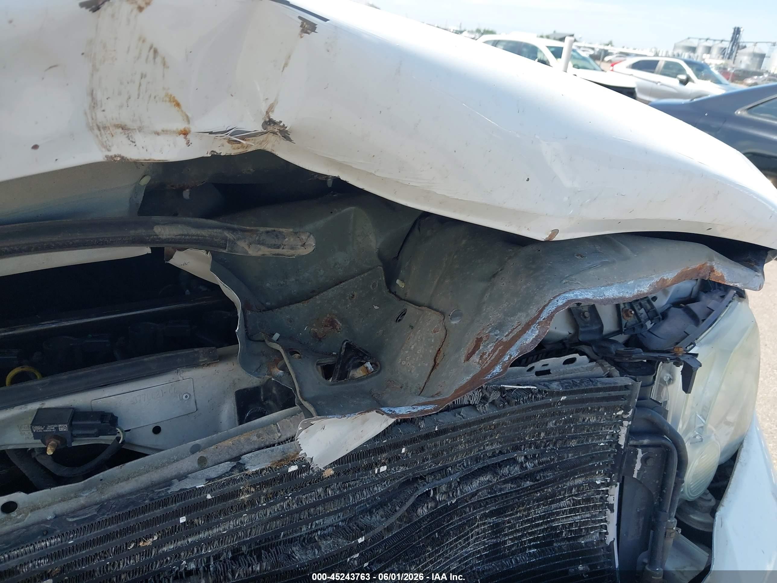 2012 Ford Escape Xls White vin: 1FMCU0C76CKA23040
