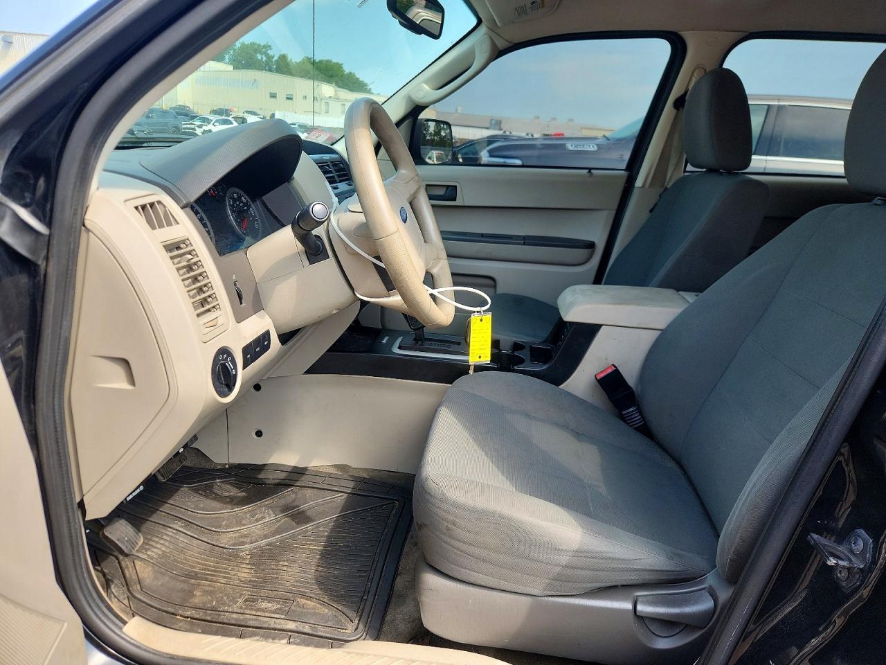2012 Ford Escape Xls Black vin: 1FMCU0C76CKB09285
