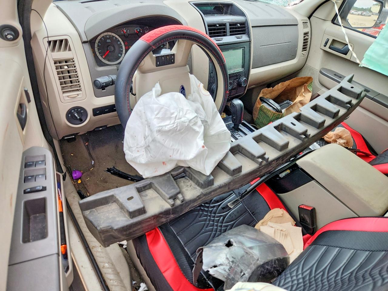 2012 Ford Escape Xls Gold vin: 1FMCU0C76CKB27348