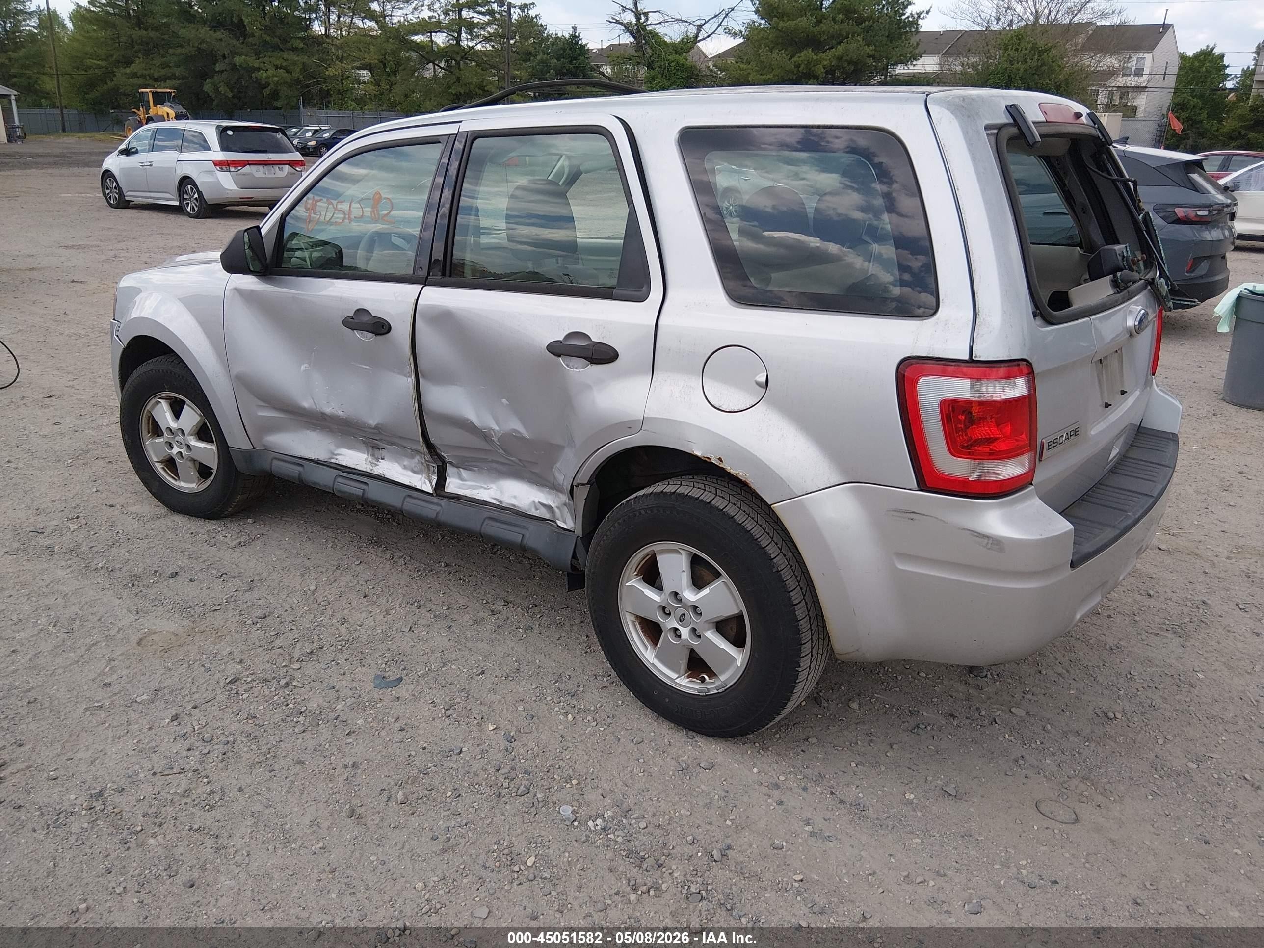 2012 Ford Escape Xls Silver vin: 1FMCU0C76CKC12707