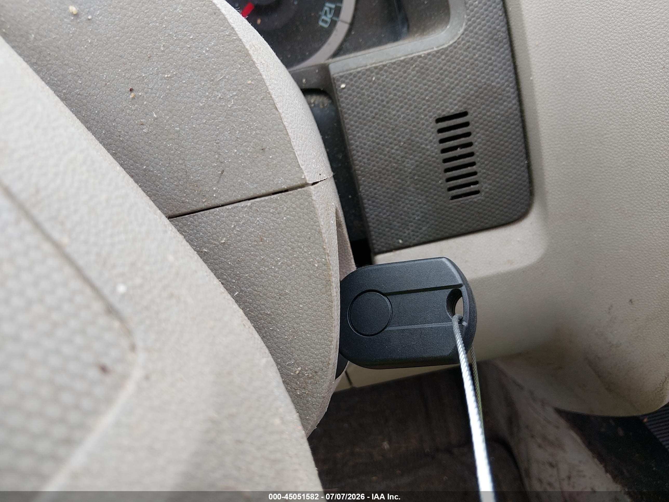 2012 Ford Escape Xls Silver vin: 1FMCU0C76CKC12707