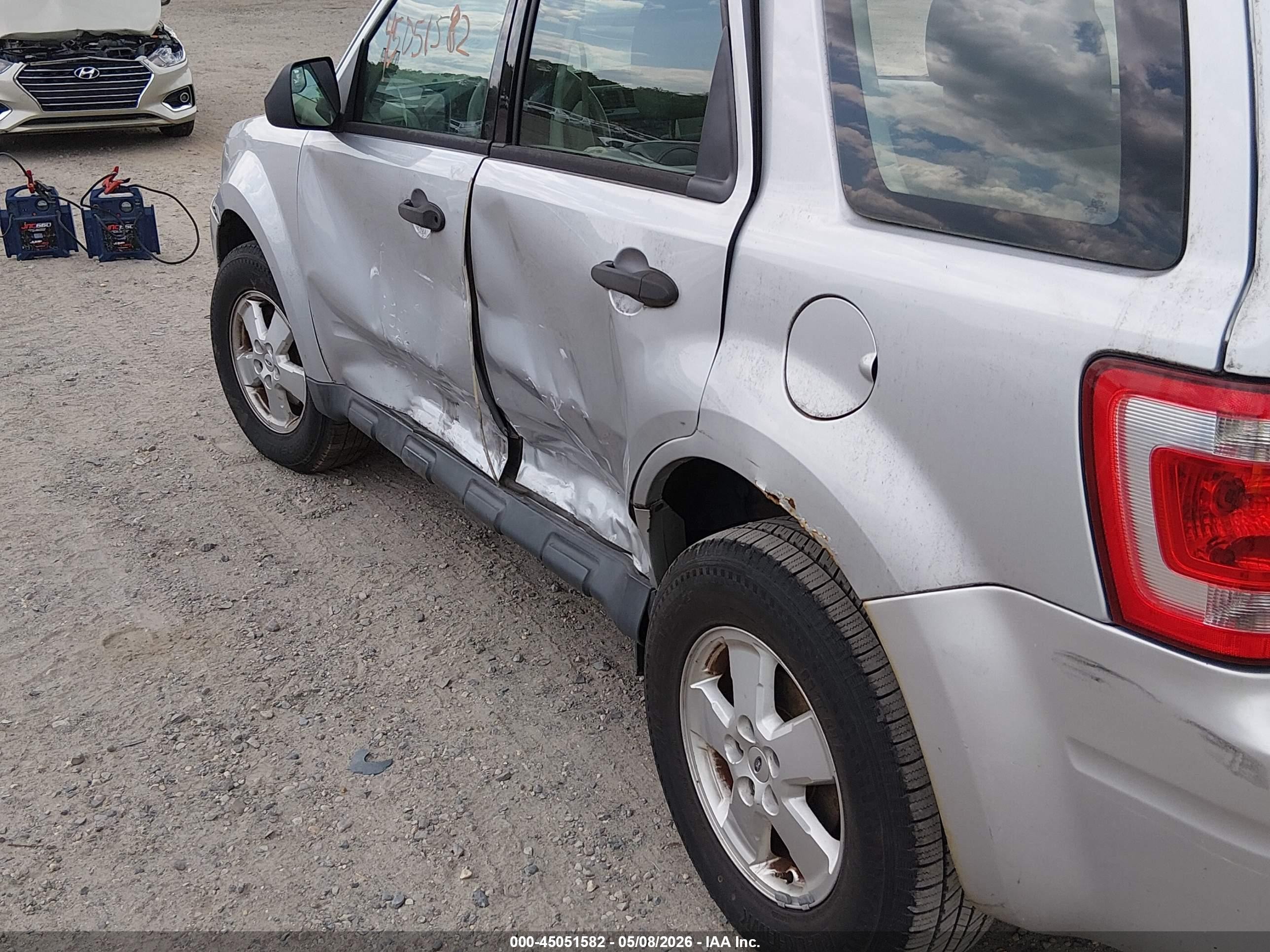 2012 Ford Escape Xls Silver vin: 1FMCU0C76CKC12707