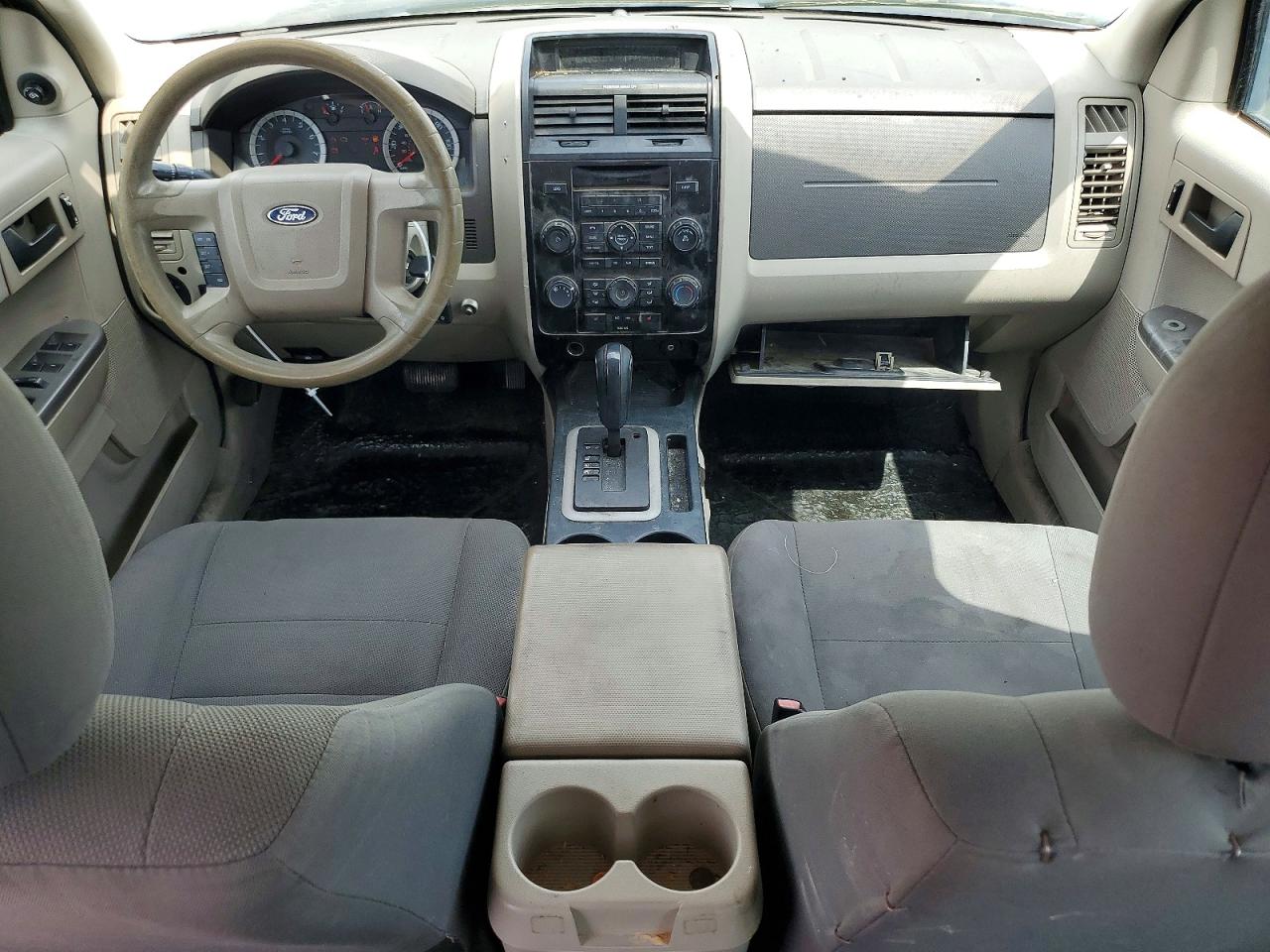 2012 Ford Escape Xls Белый vin: 1FMCU0C76CKC47781