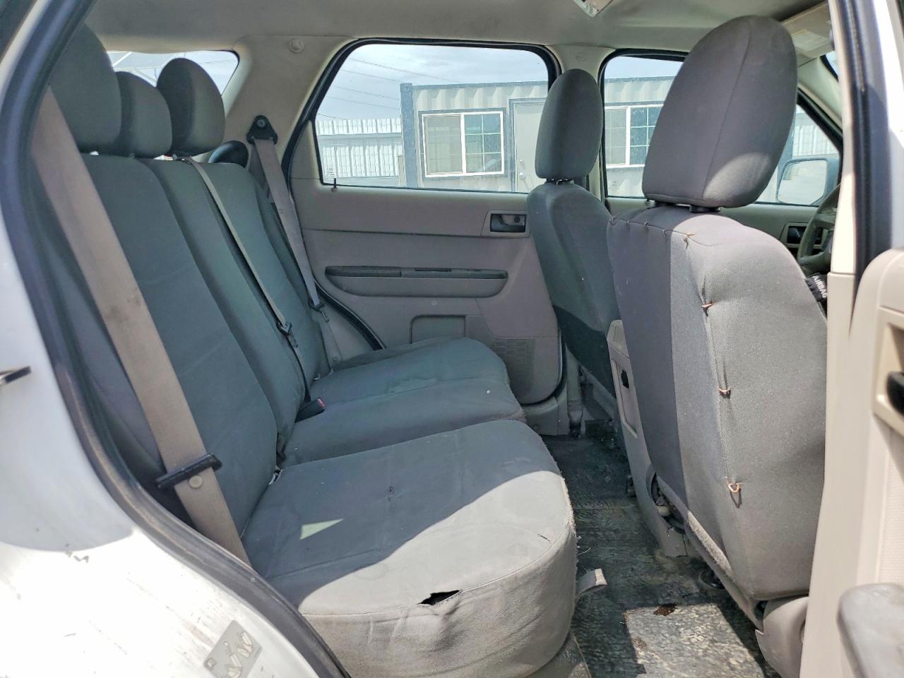 2012 Ford Escape Xls Белый vin: 1FMCU0C76CKC47781