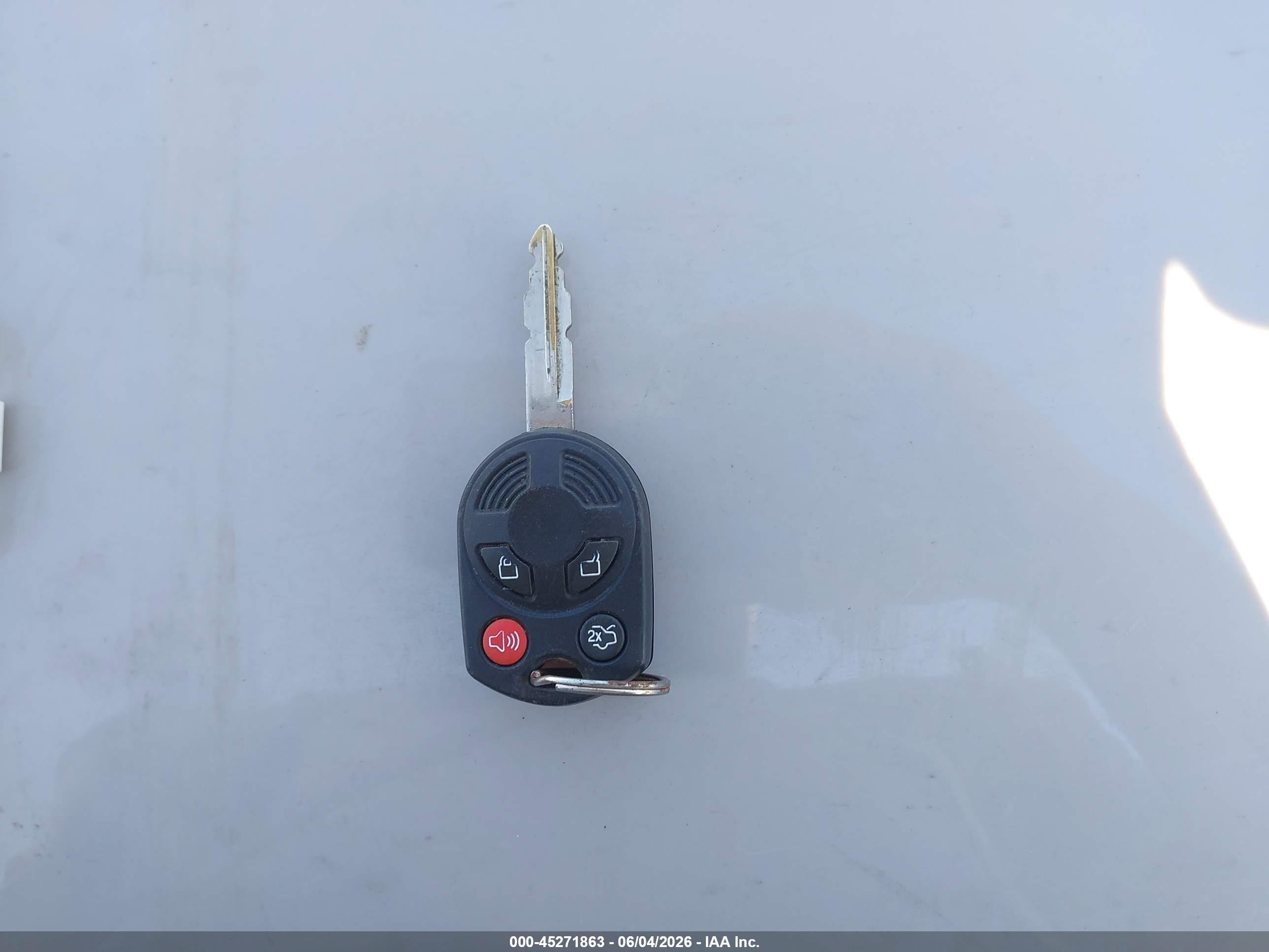 2010 Ford Escape Xls Black vin: 1FMCU0C77AKC44448