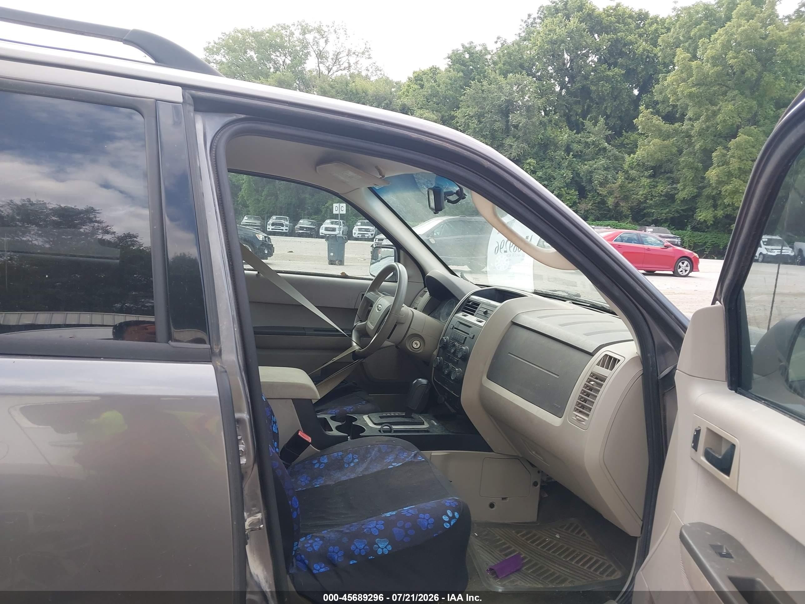2010 Ford Escape Xls Gray vin: 1FMCU0C77AKC49570