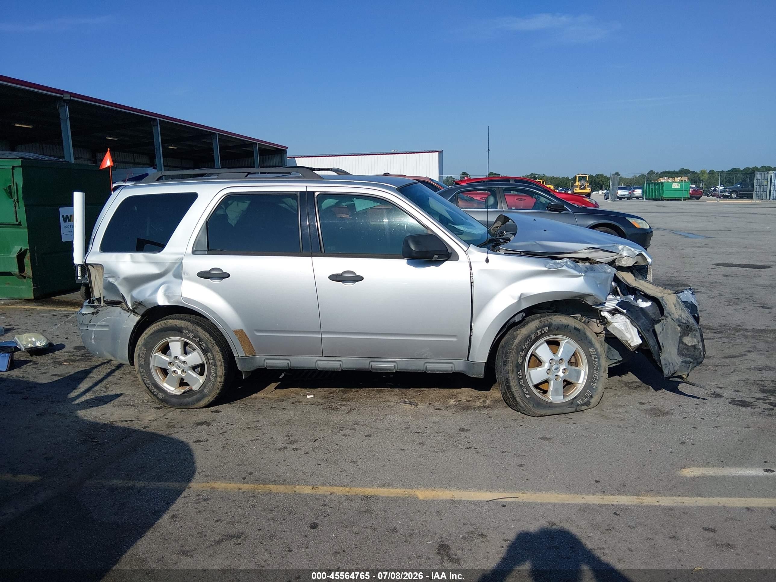 2010 Ford Escape Xls Silver vin: 1FMCU0C77AKD21769
