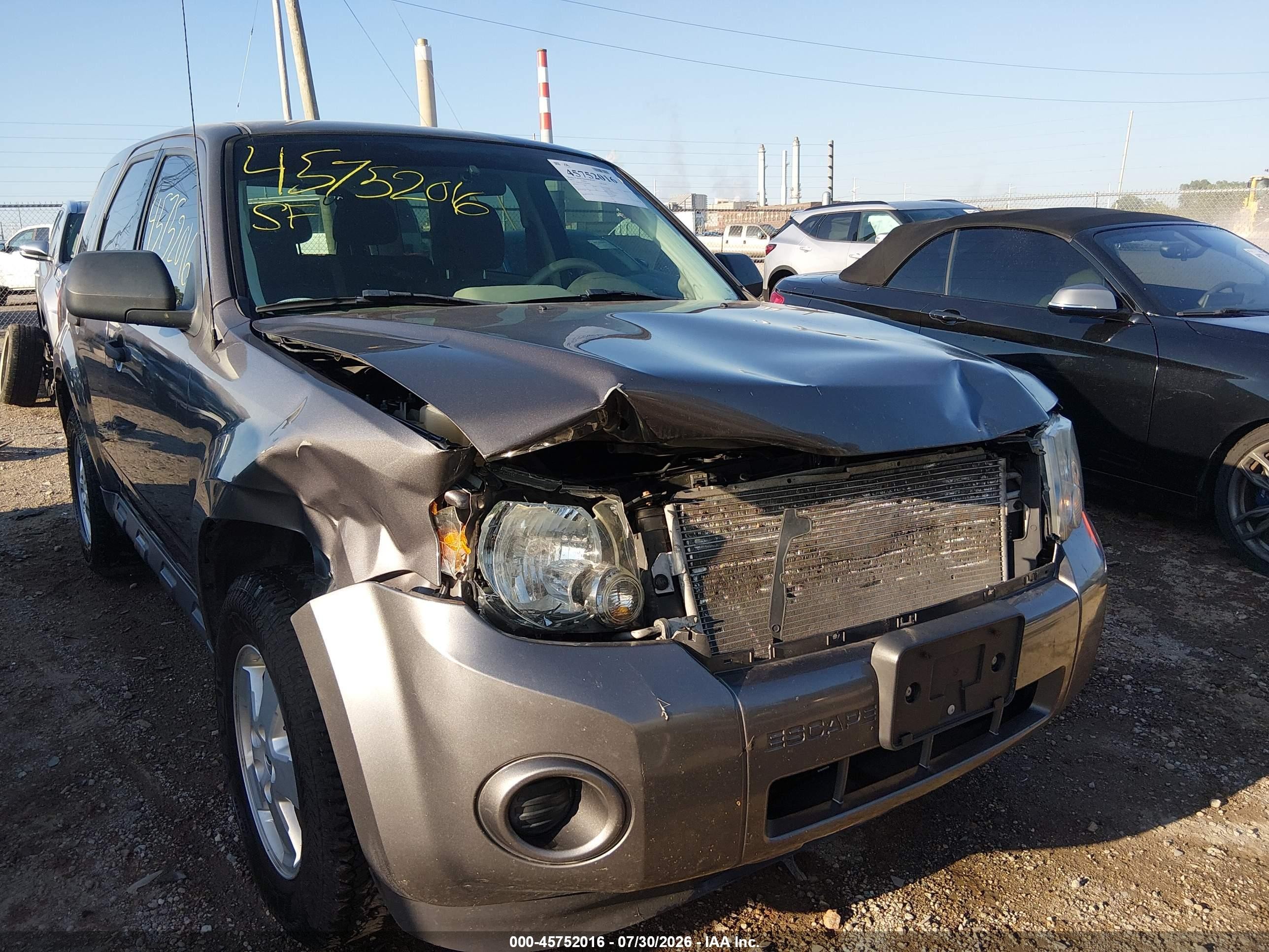 2012 Ford Escape Xls Gray vin: 1FMCU0C77CKA04934